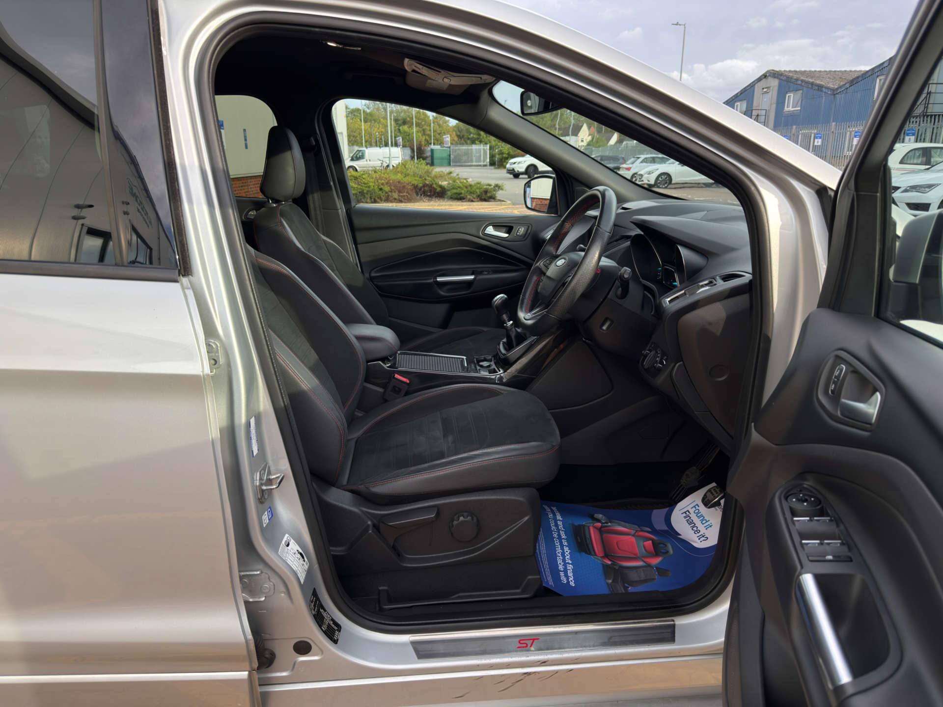 Ford Kuga view 21