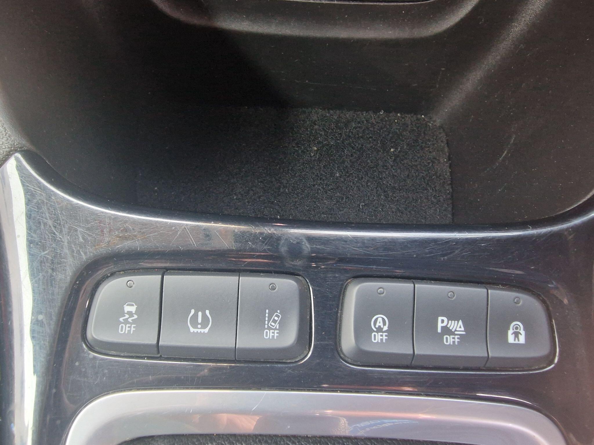 Vauxhall Crossland view 19