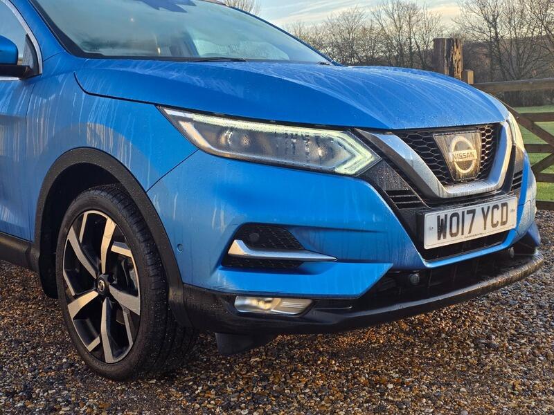 2017 Nissan Qashqai 1.2 DIG-T Tekna 2WD Euro 6 (s/s) 5dr • 58,000 miles image 2