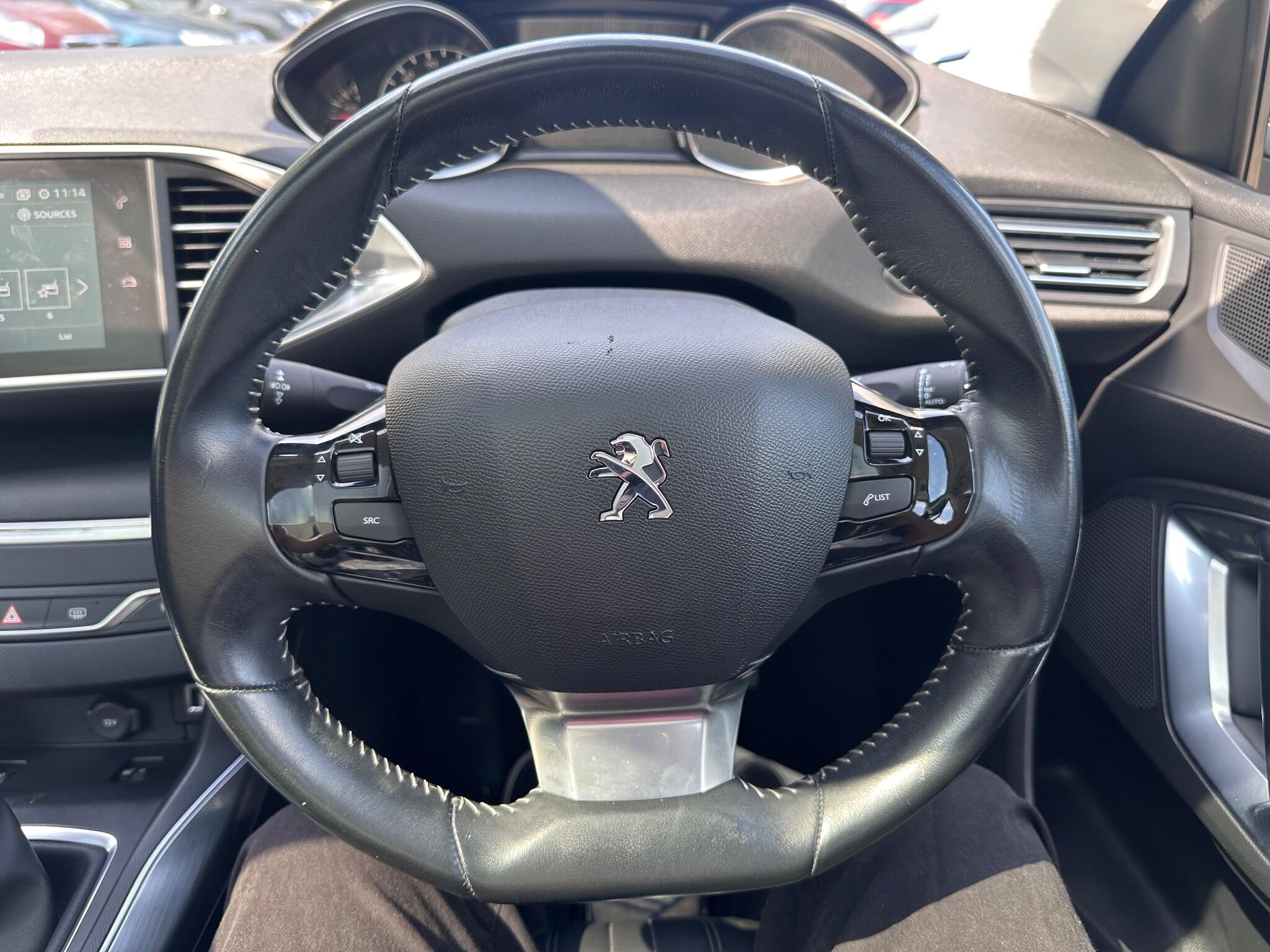Peugeot 308 view 26