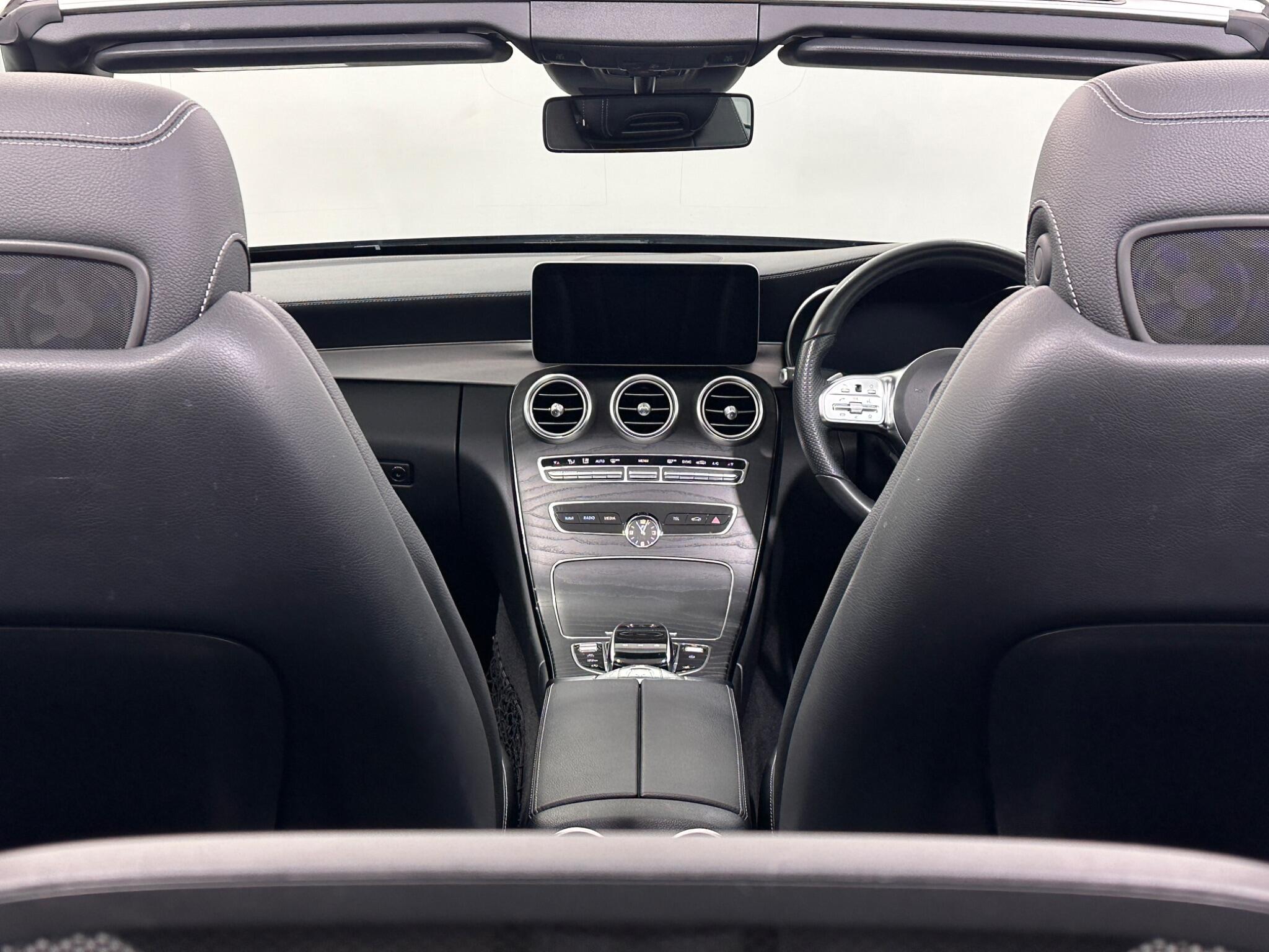 Mercedes-Benz C Class view 20