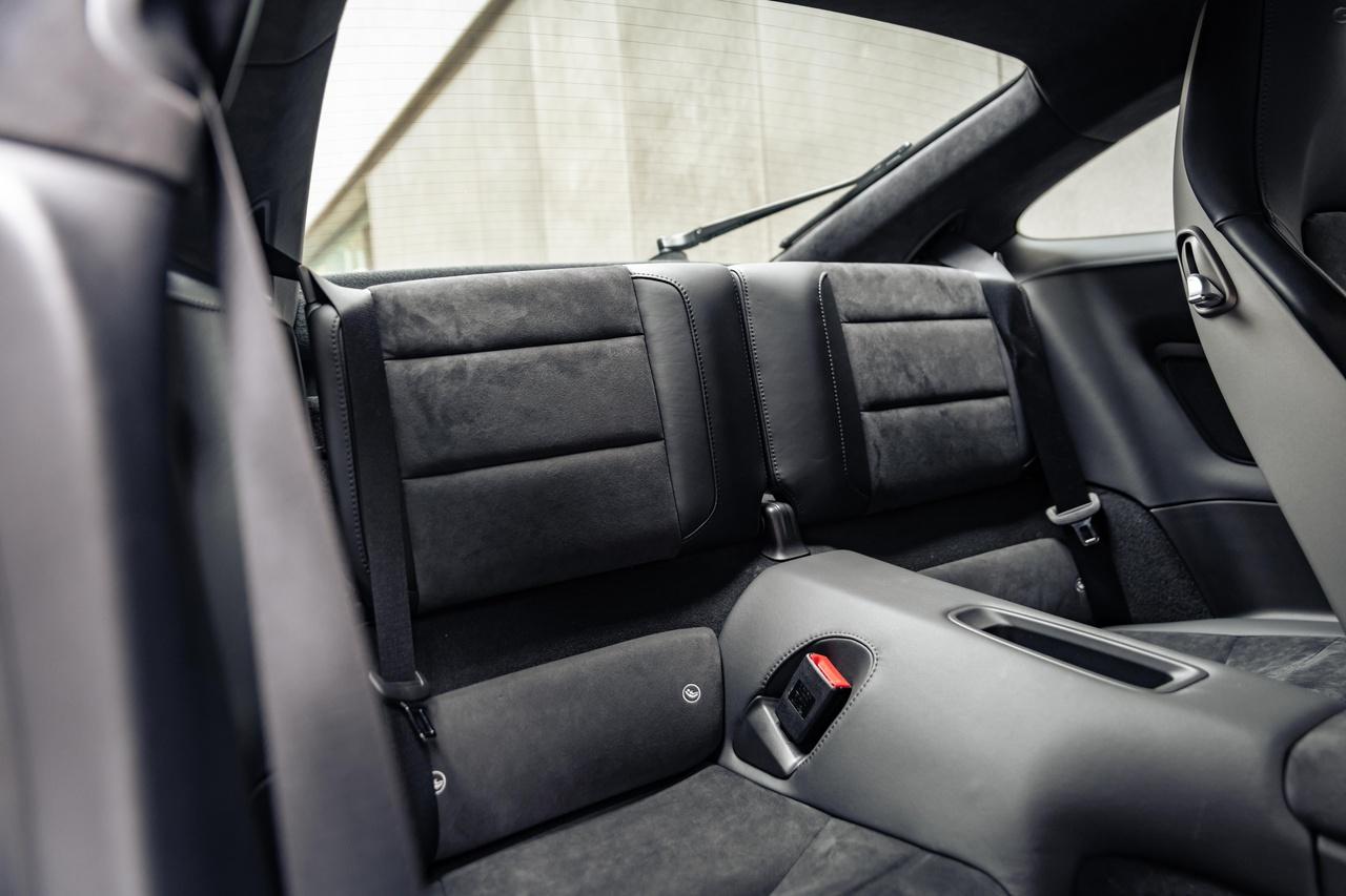 Porsche 911 view 25