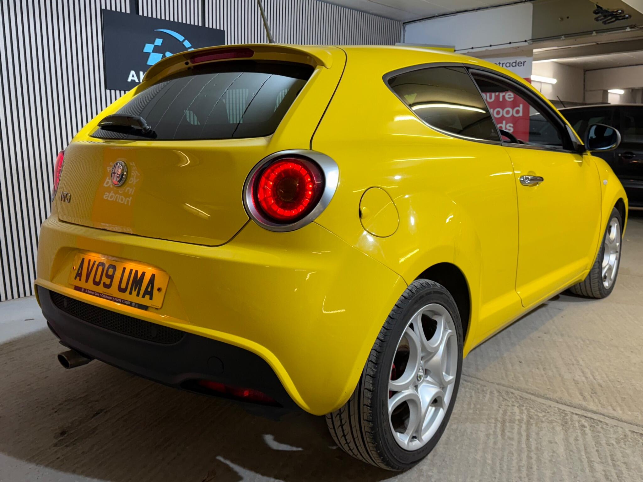 2009 Alfa Romeo MiTo image 16