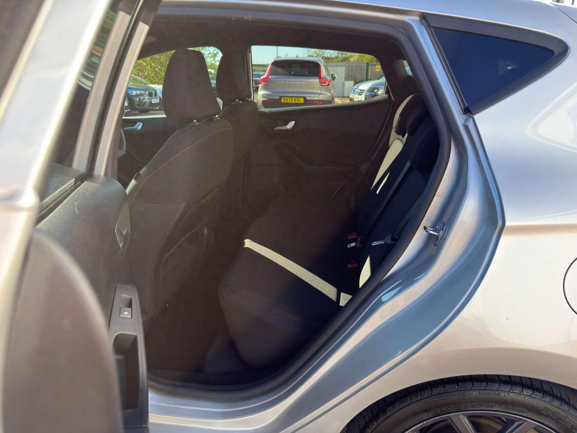 Ford Fiesta view 24
