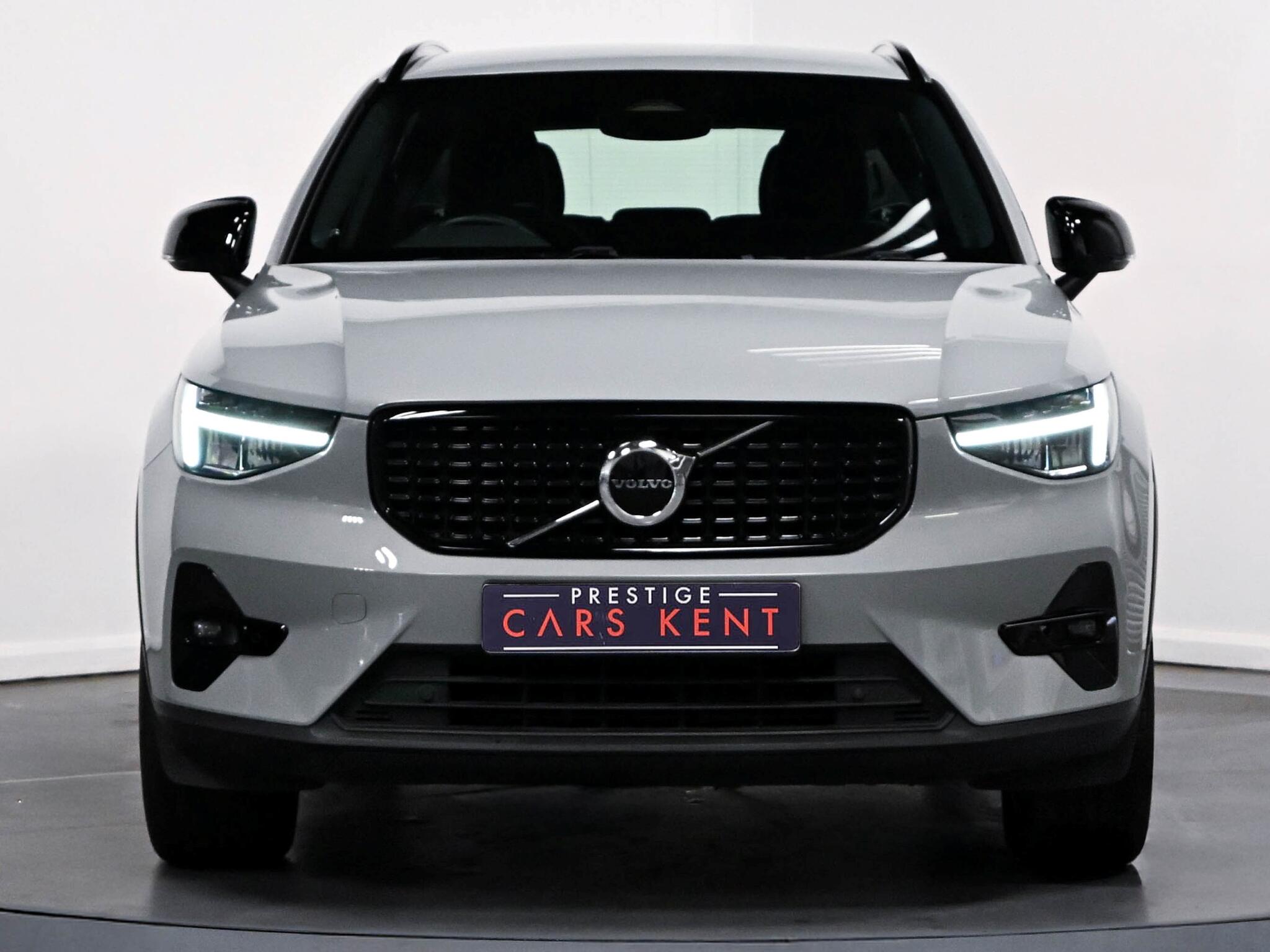 Volvo XC40 view 23