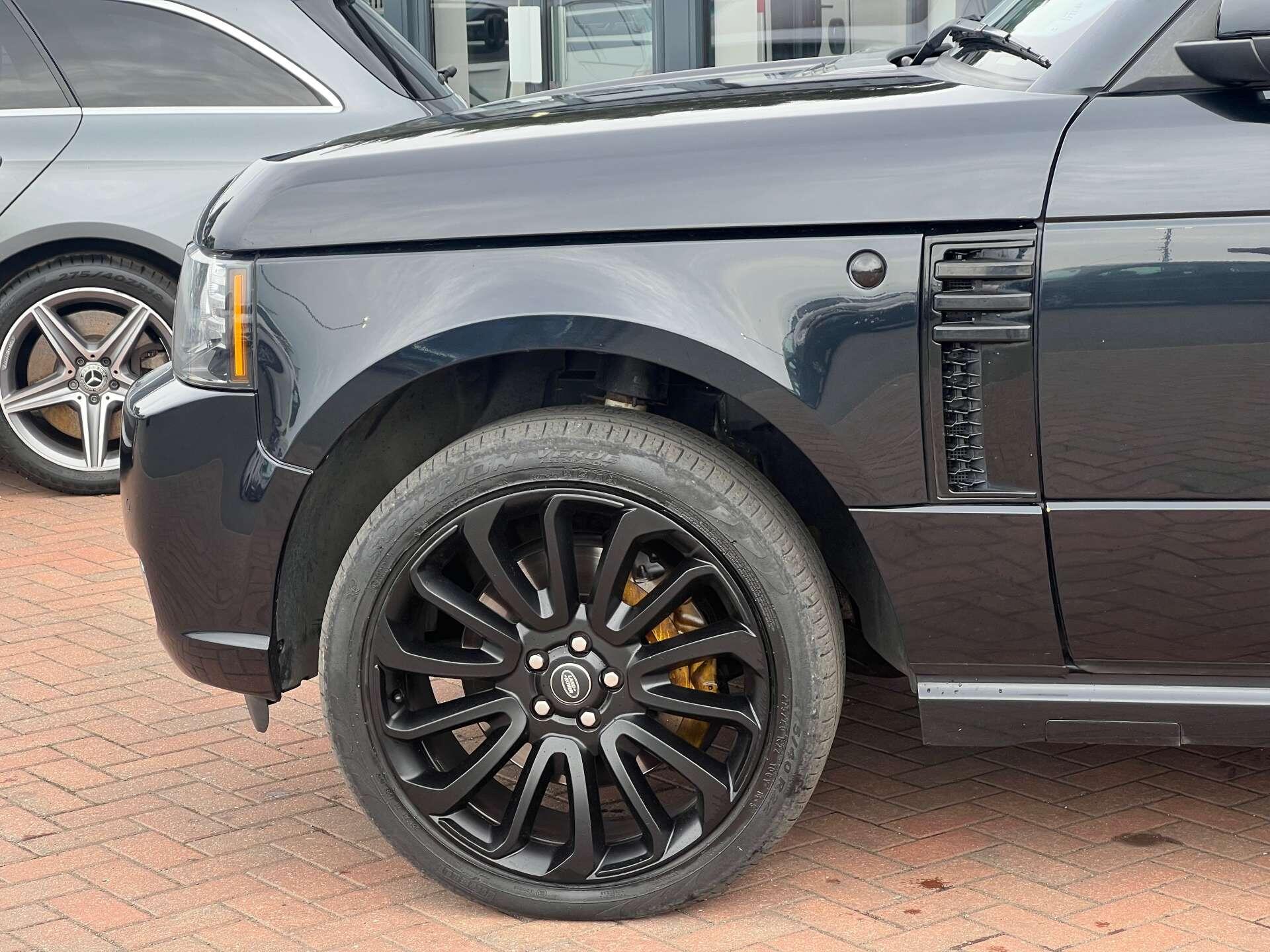 Land Rover Range Rover view 14