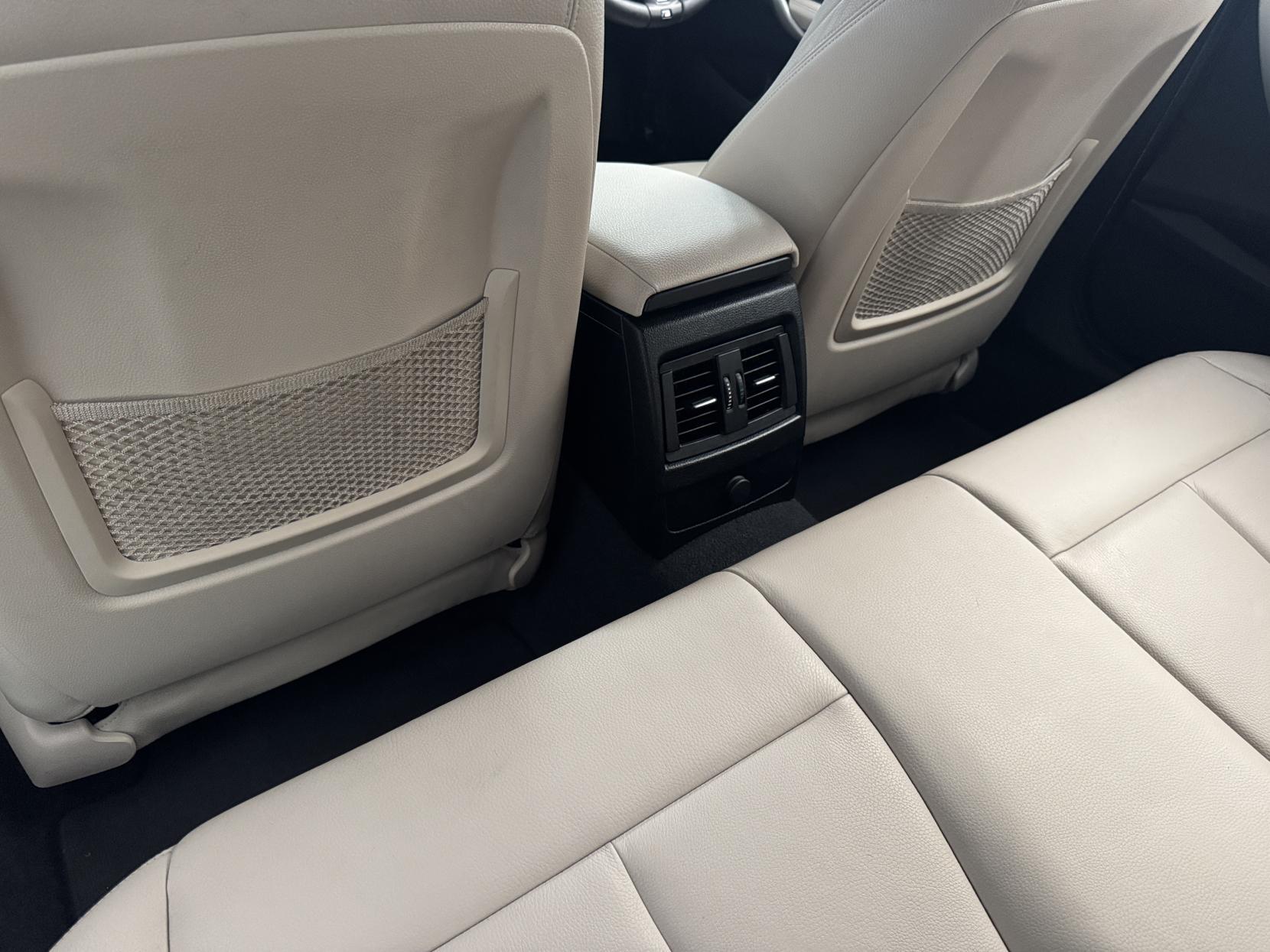BMW 1 Series view 56