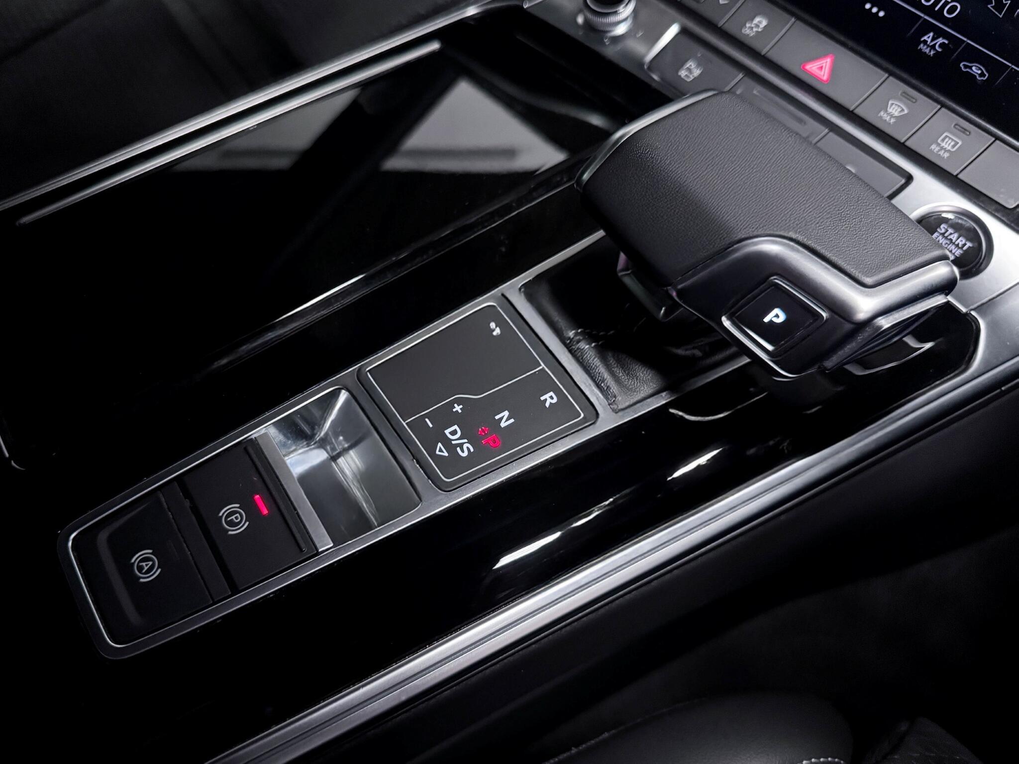 Audi A6 view 31