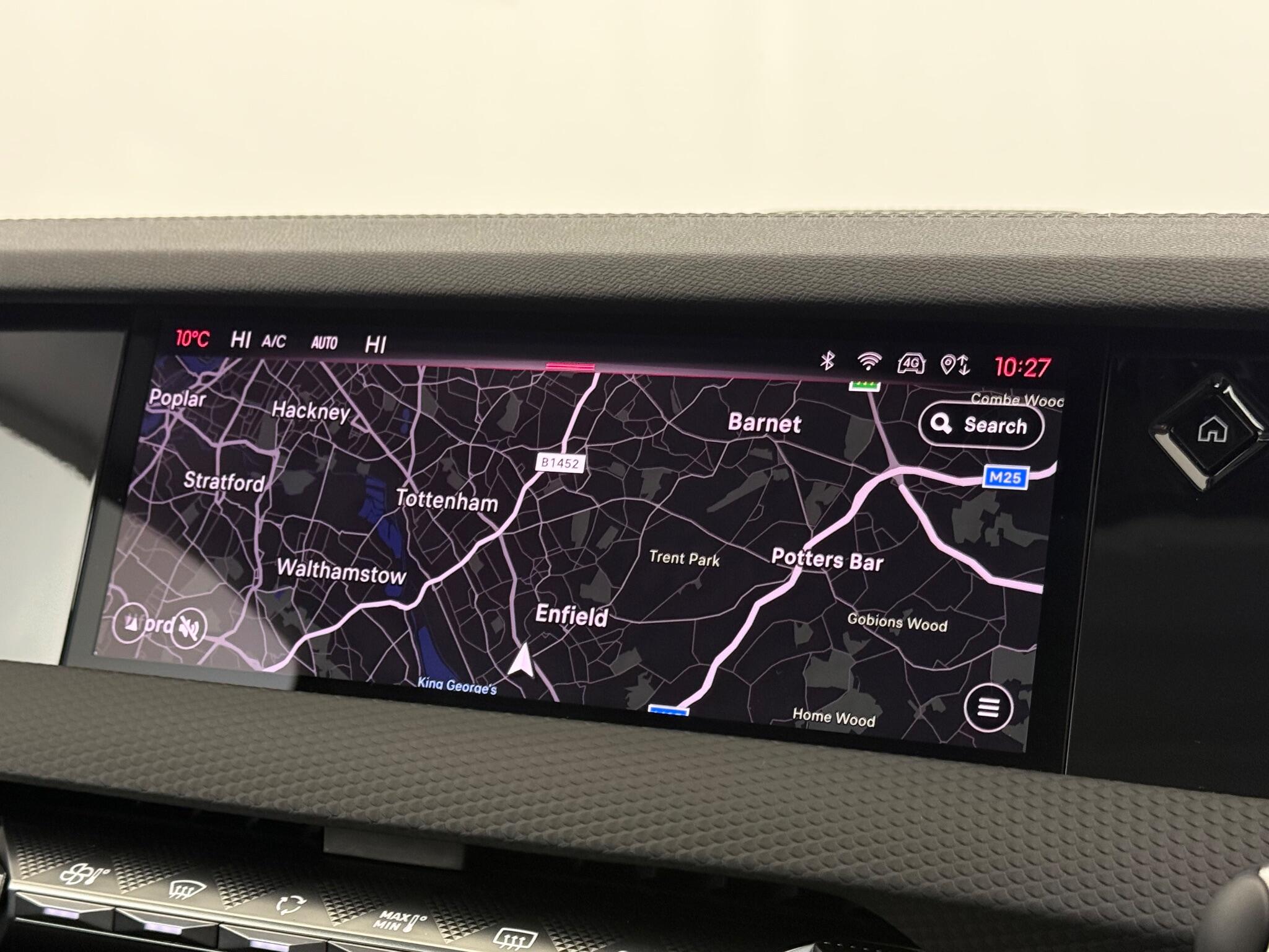 DS Automobiles DS 4 view 23