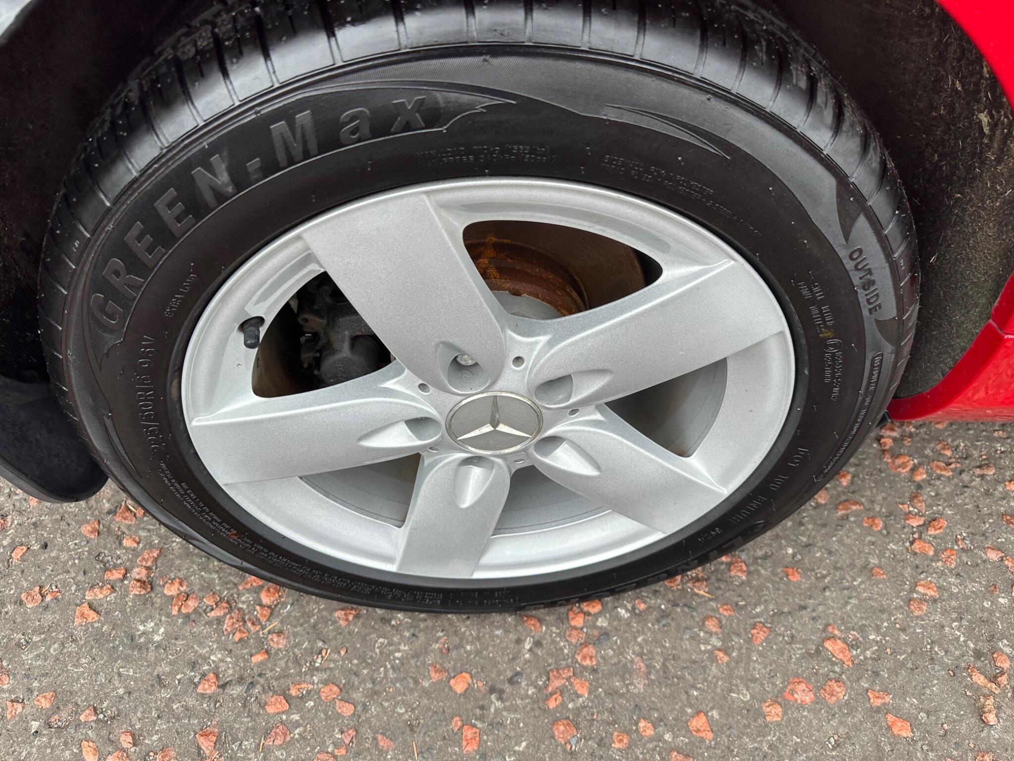 Mercedes-Benz SLK view 10