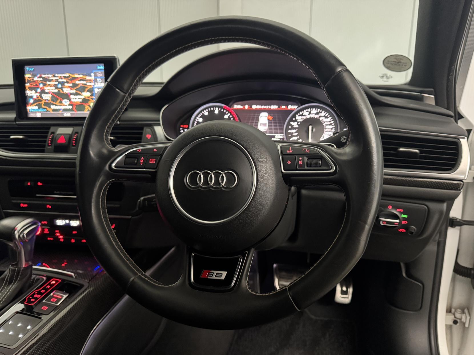 Audi S6 Saloon view 50