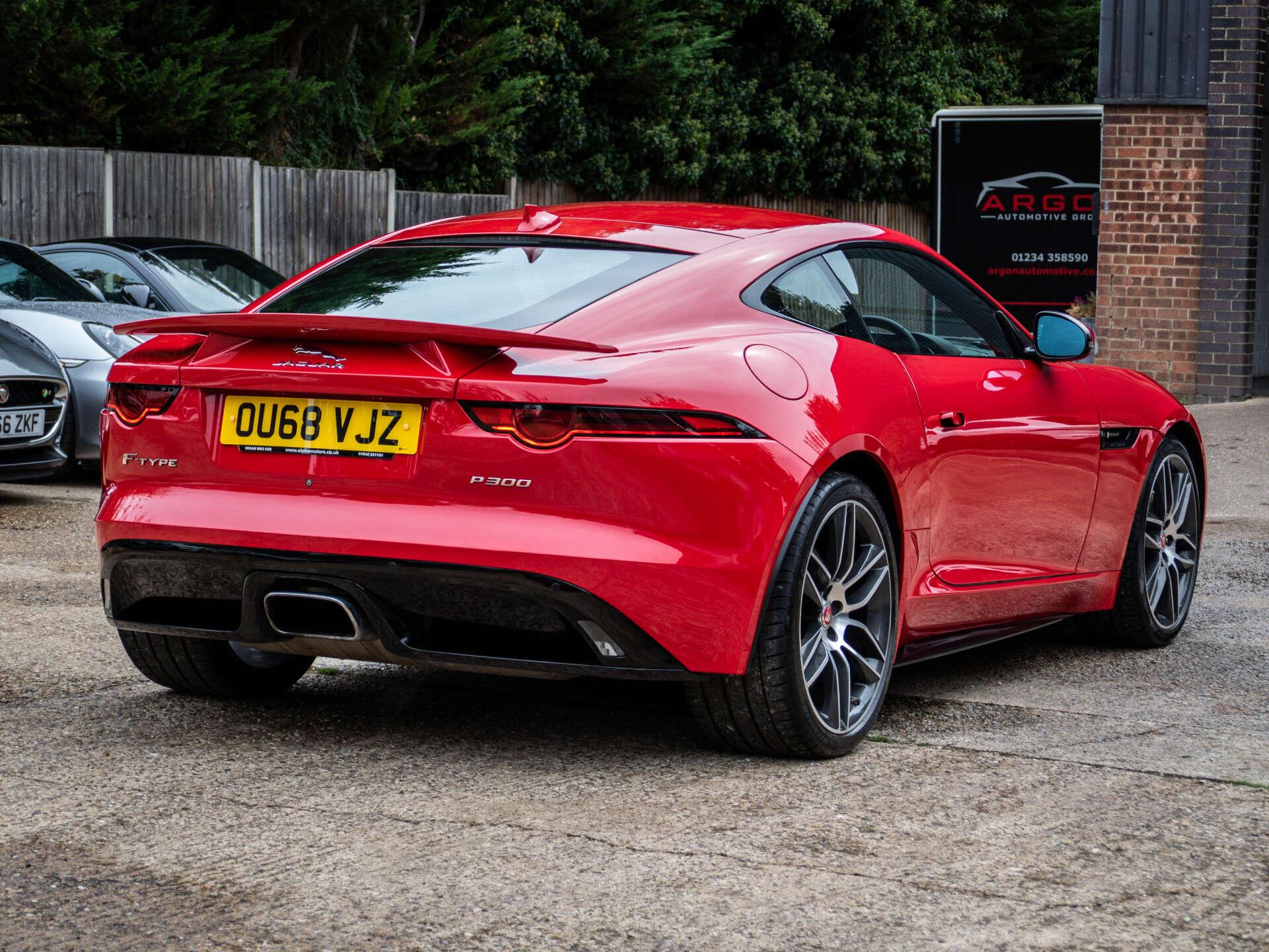 Jaguar F-Type view 18