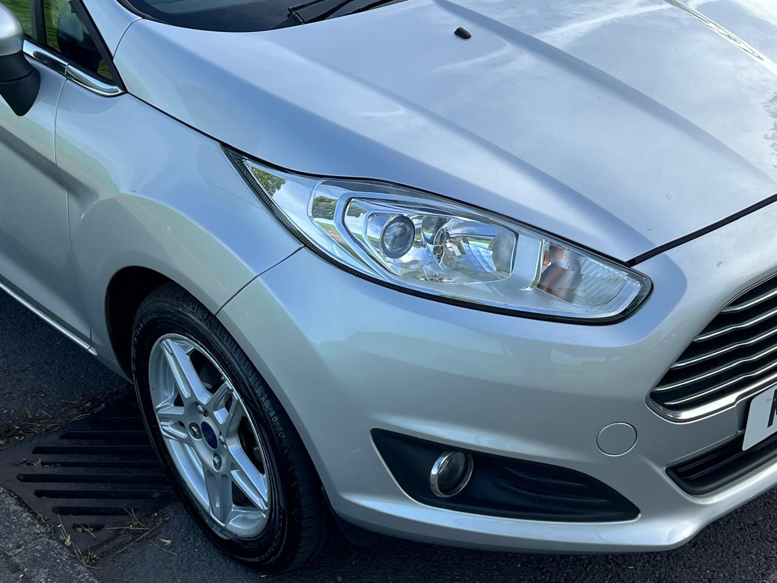 Ford Fiesta view 34