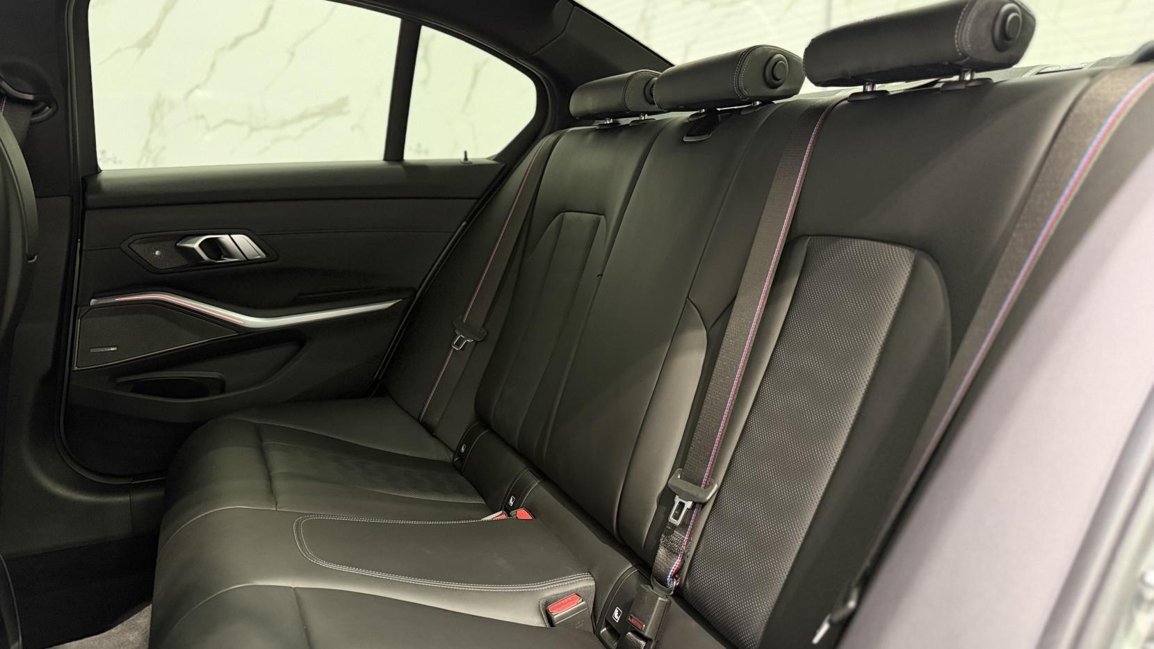 BMW M3 view 16