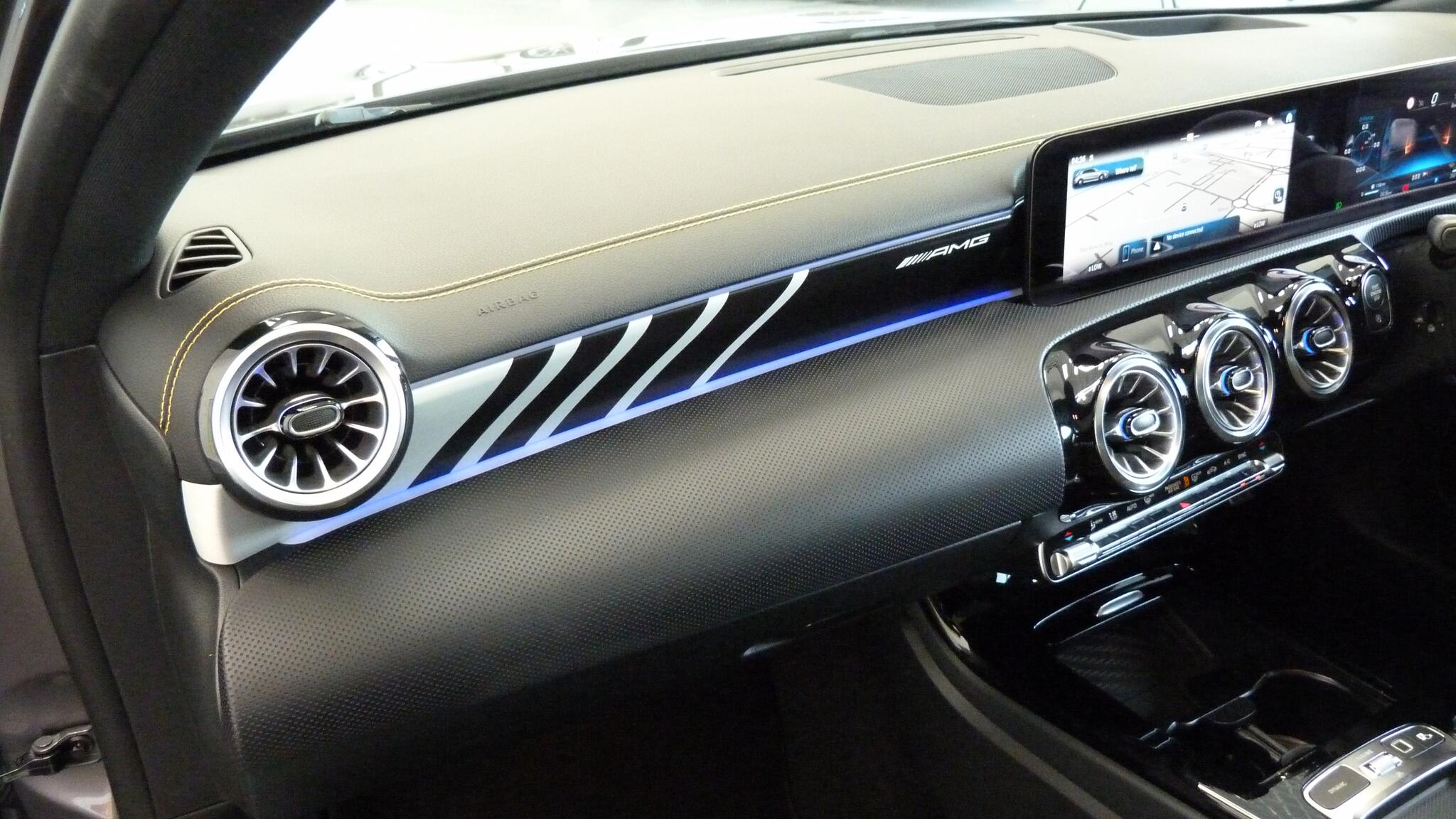 Mercedes-Benz A-Class view 35