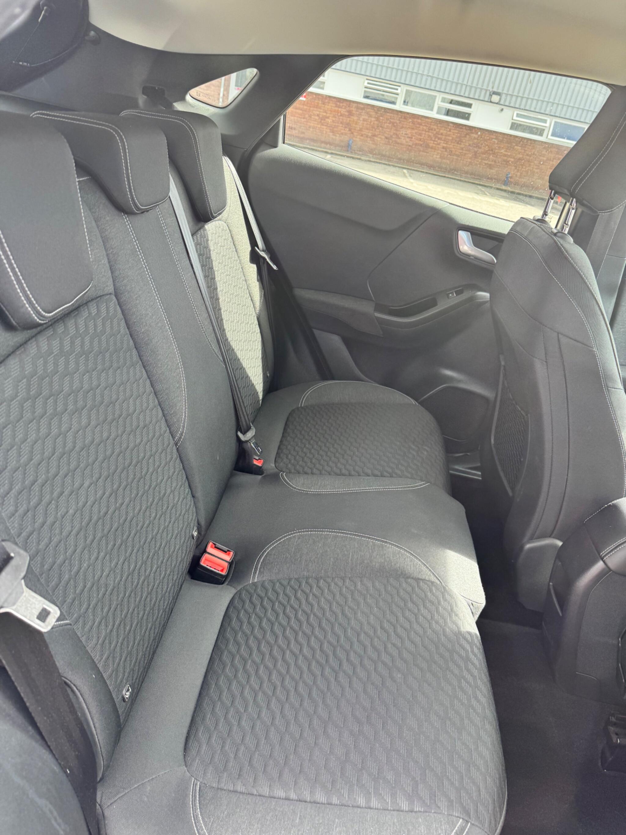 Ford Puma view 27