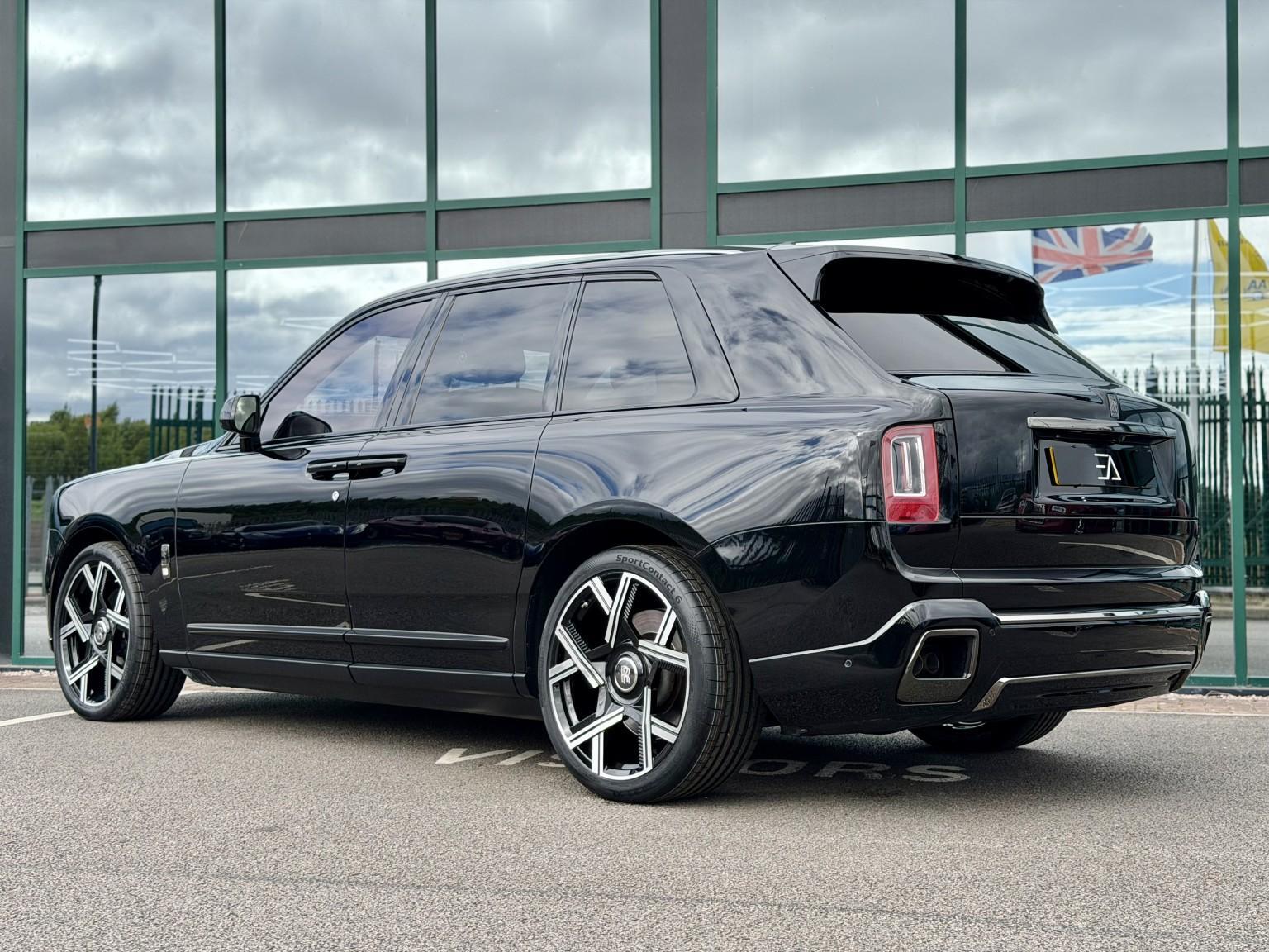 Rolls-Royce Cullinan view 36