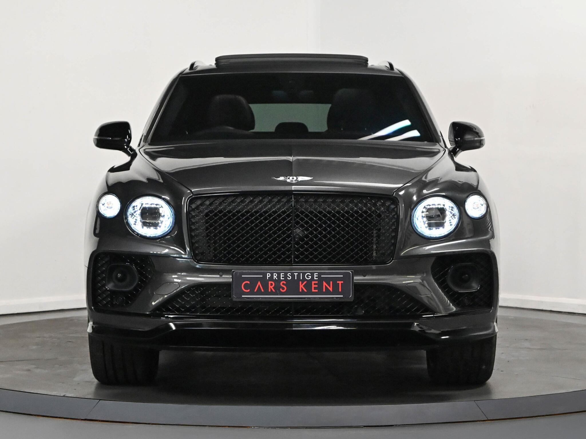 Bentley Bentayga view 23
