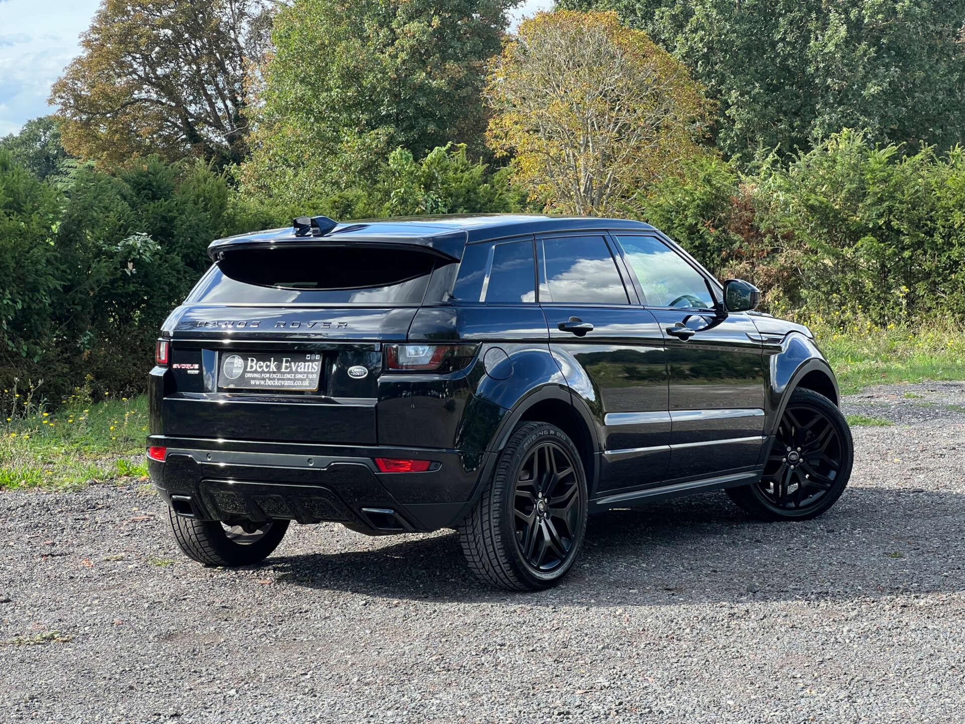 Land Rover Range Rover Evoque view 26