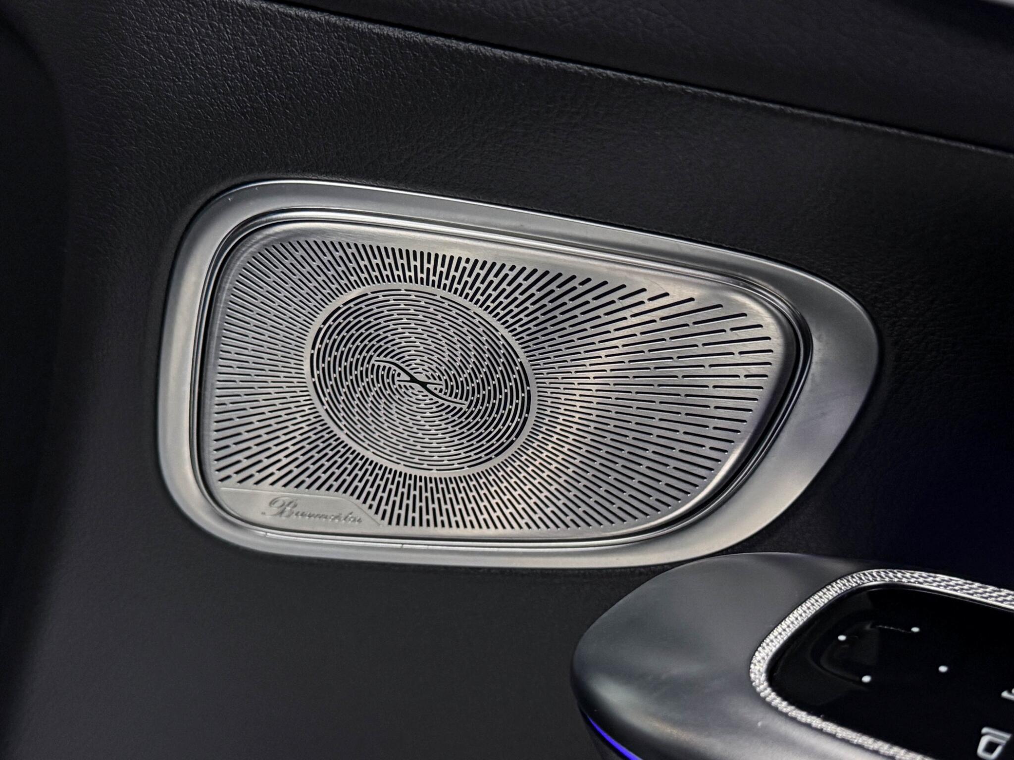 Mercedes-Benz GLC view 28