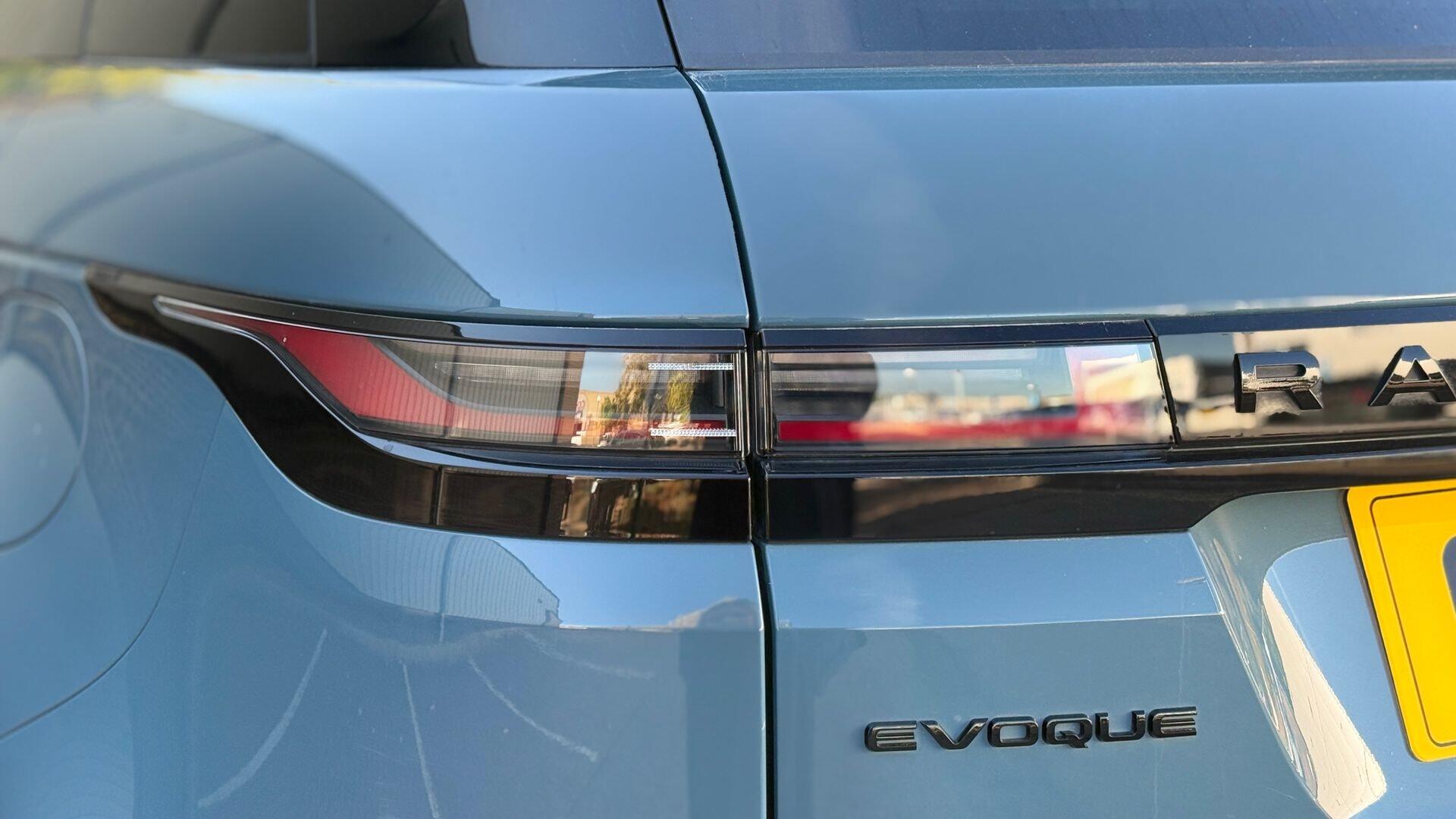 Land Rover Range Rover Evoque view 20