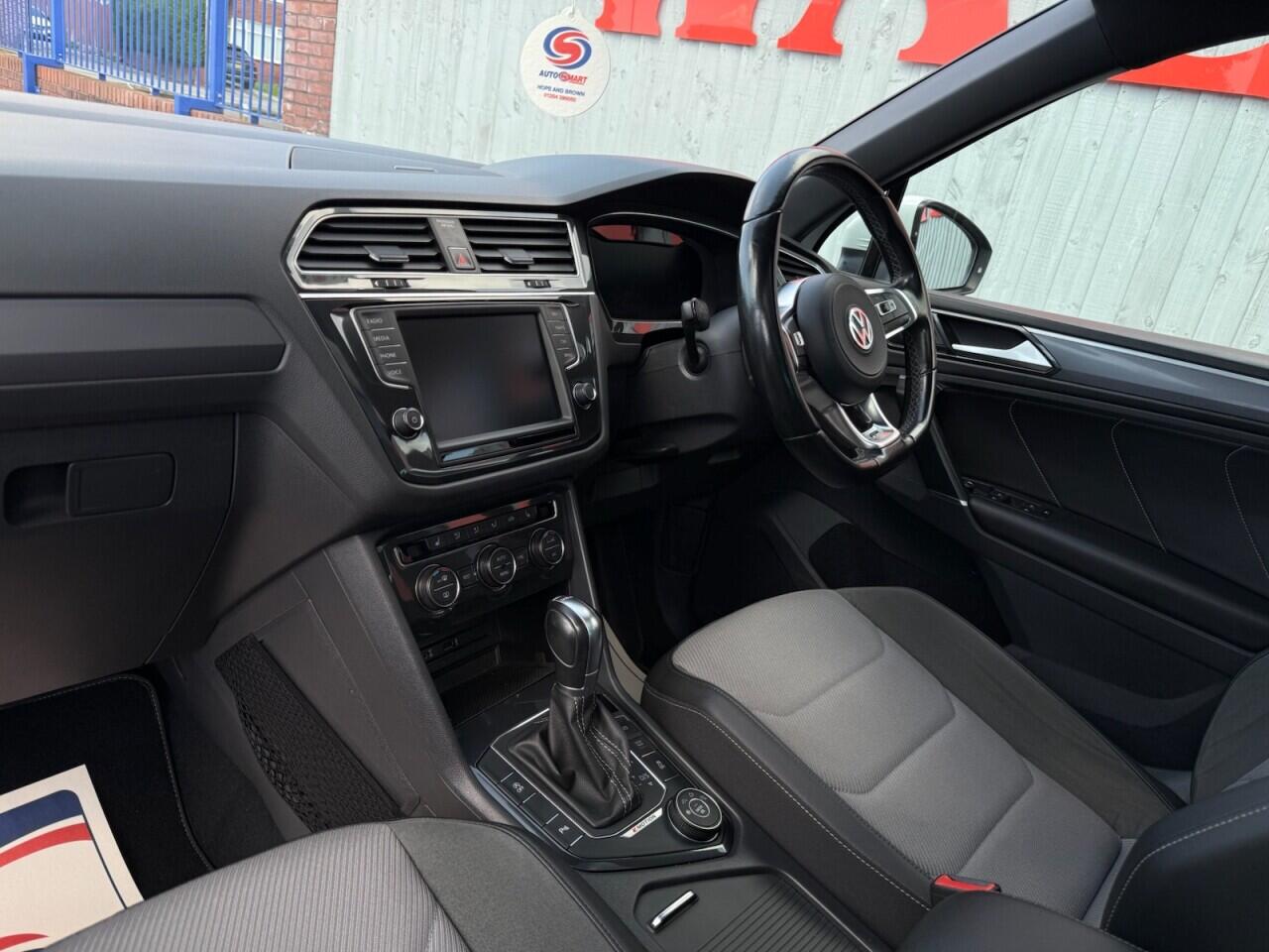 Volkswagen Tiguan view 29
