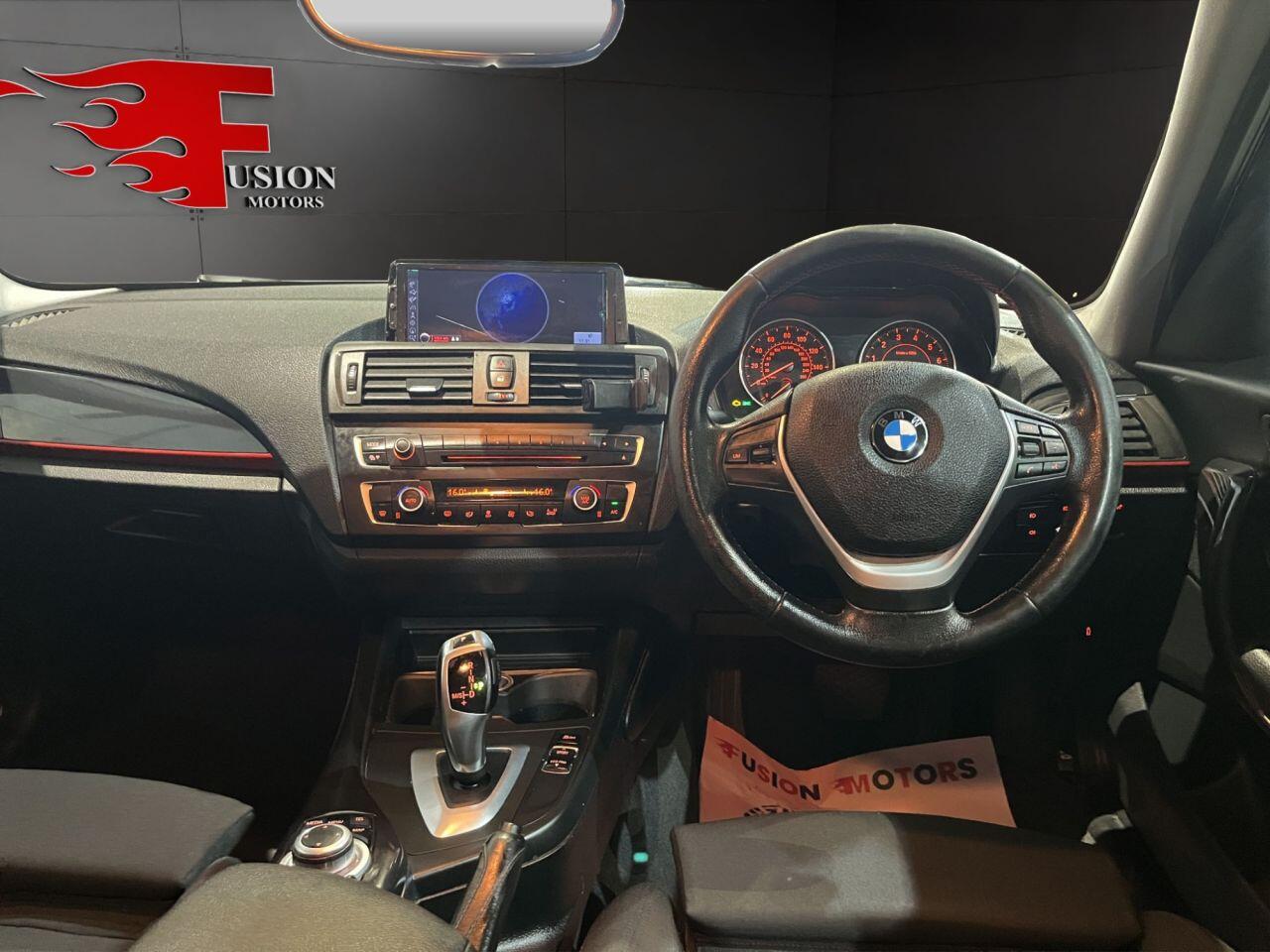 BMW 1 Series view 6