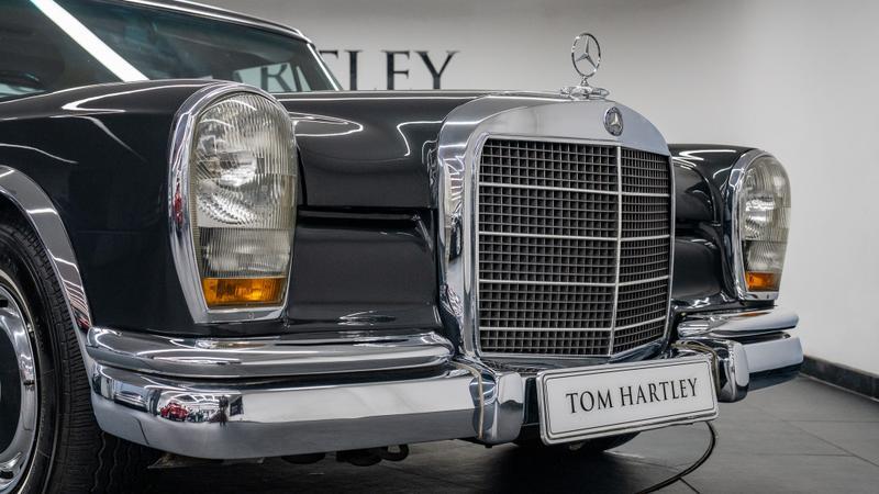 Mercedes-Benz 600 view 10