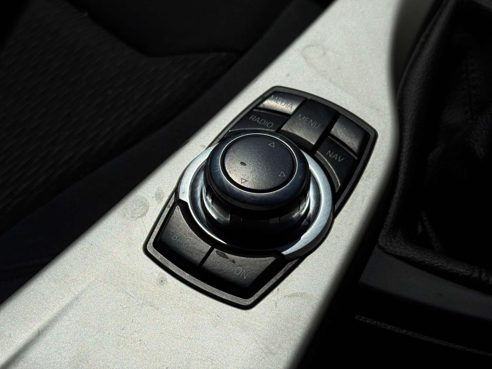 BMW 3 Series view 54