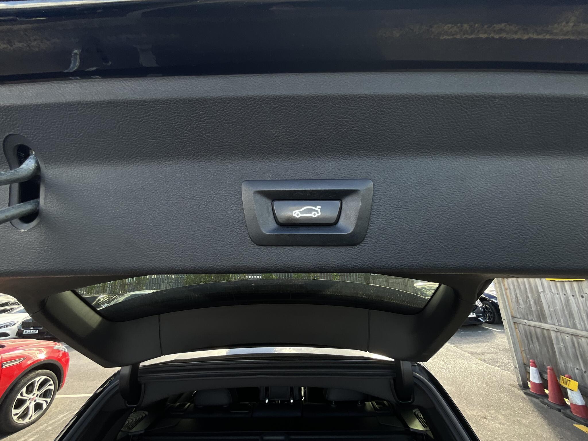 BMW X3 view 36
