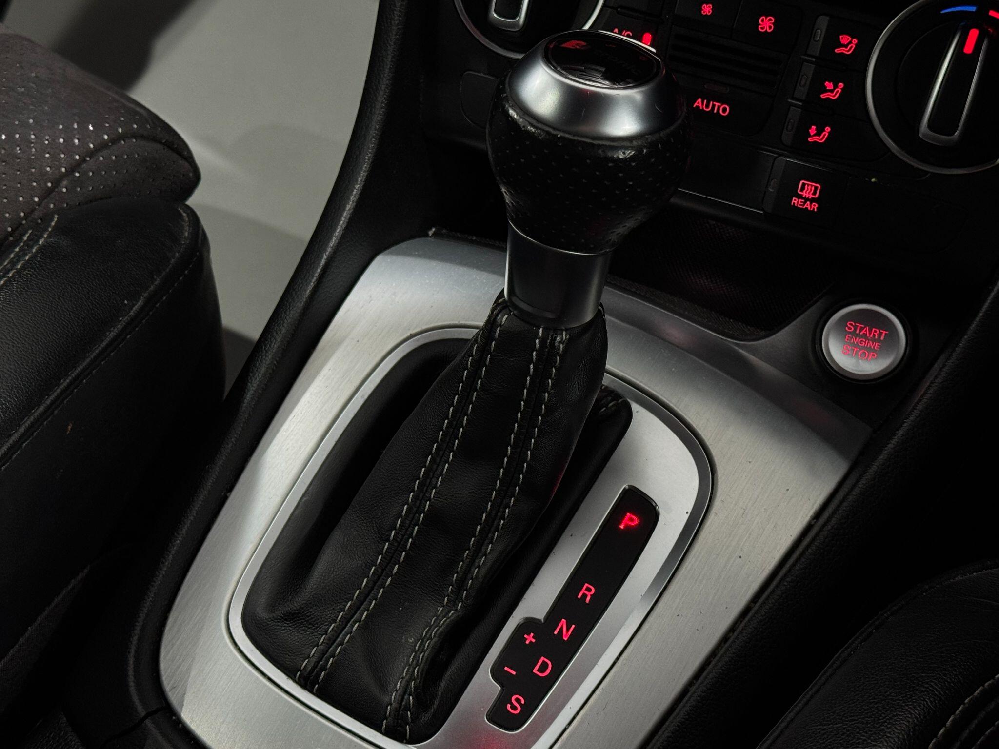 Audi Q3 view 40