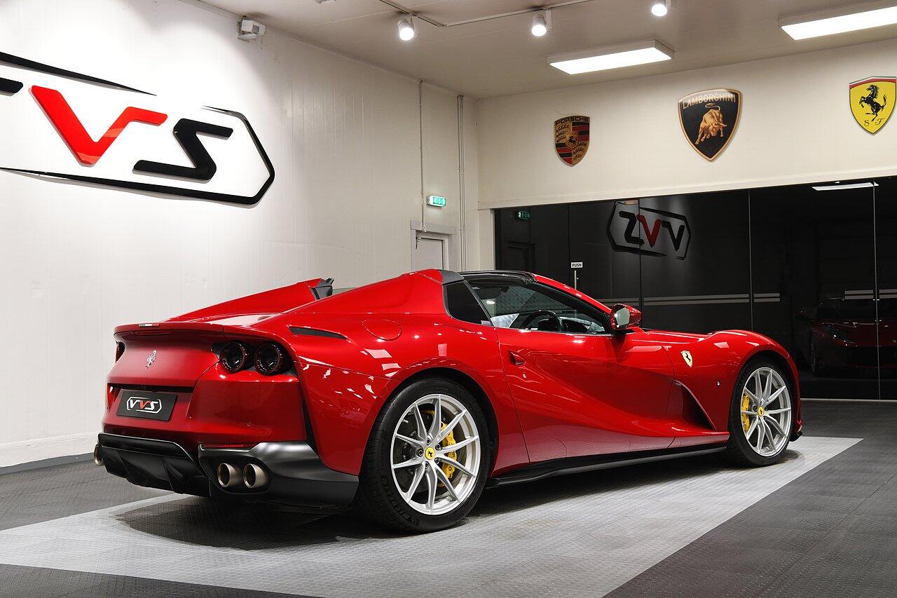 Ferrari 812 view 43