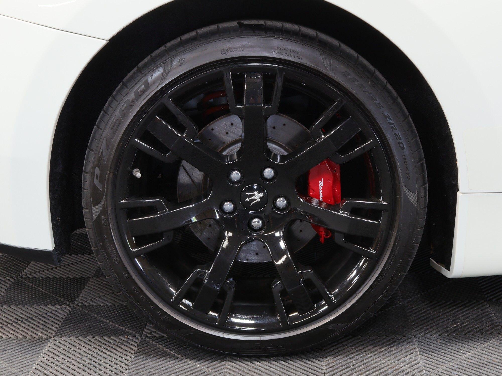 Maserati Grancabrio view 49