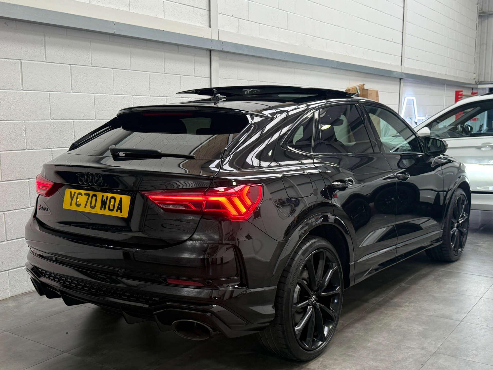 Audi RS Q3 view 8