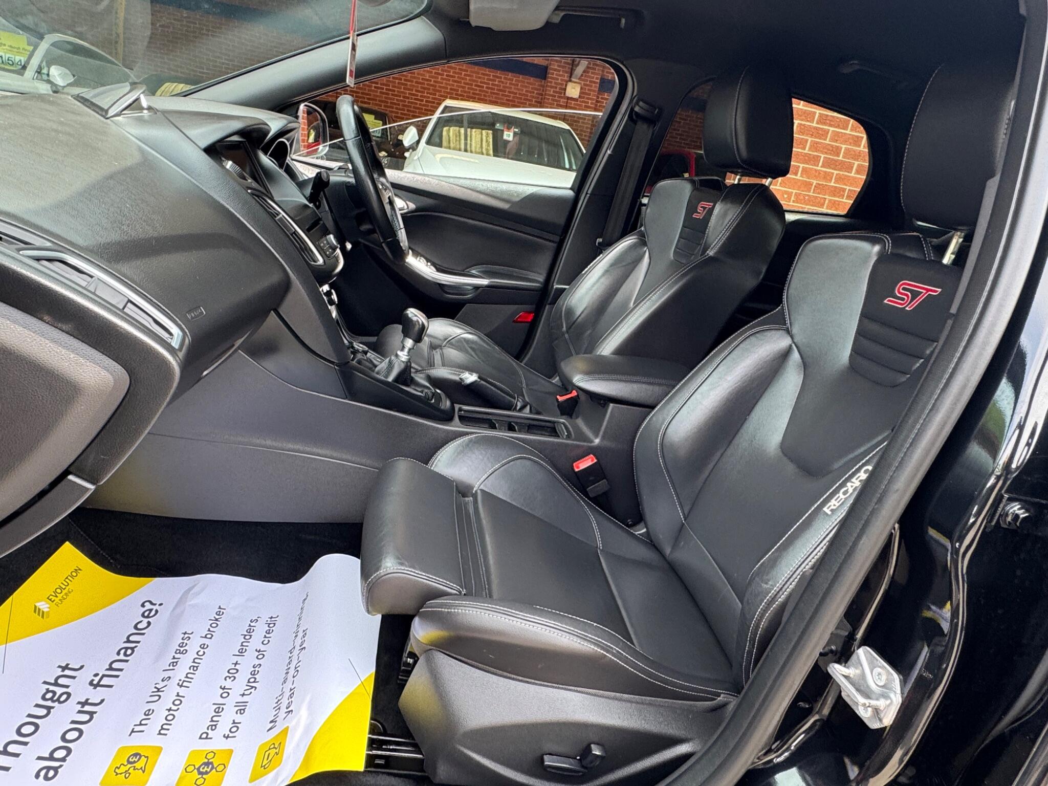 Ford Focus view 7