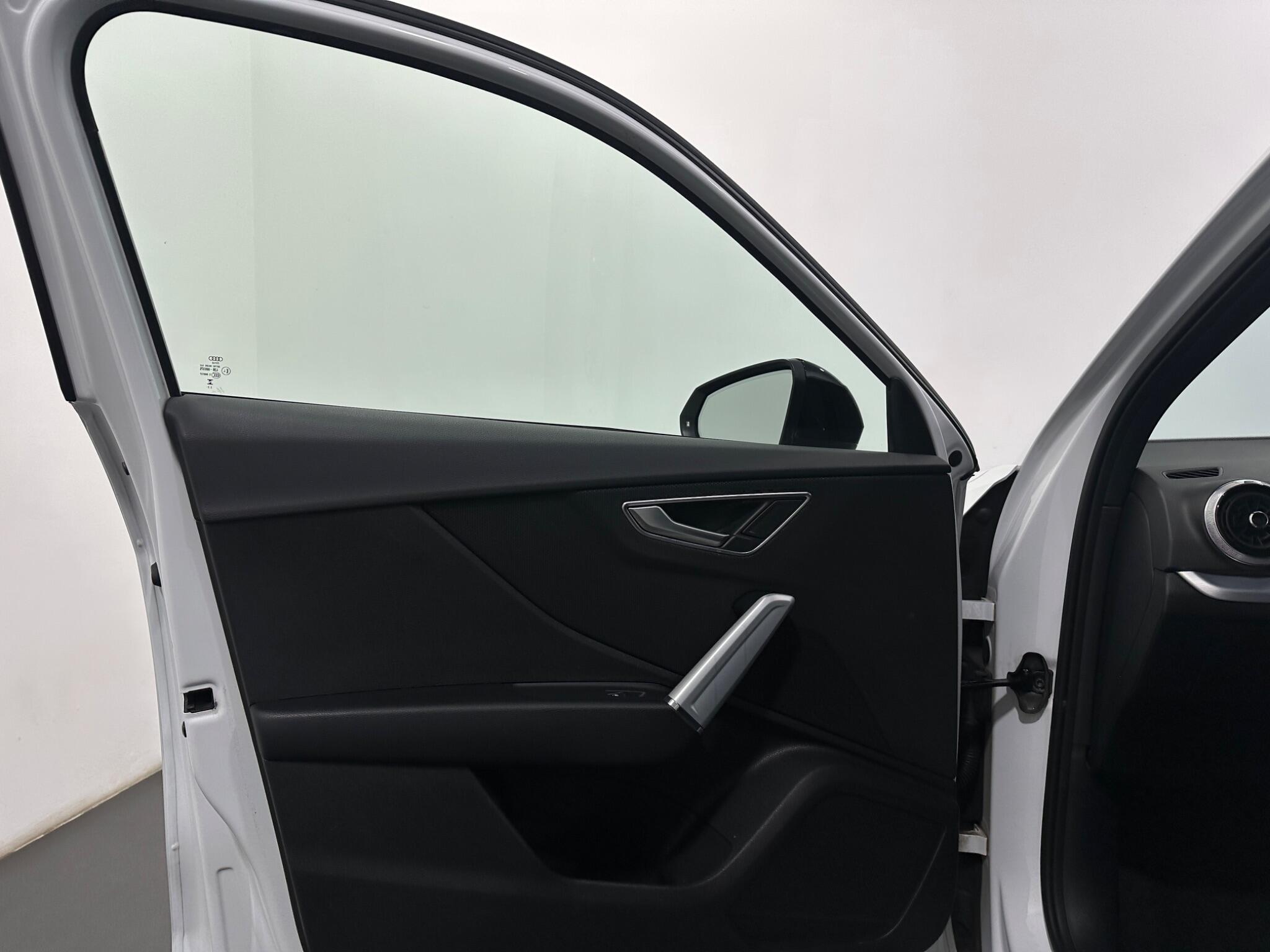 Audi Q2 view 35