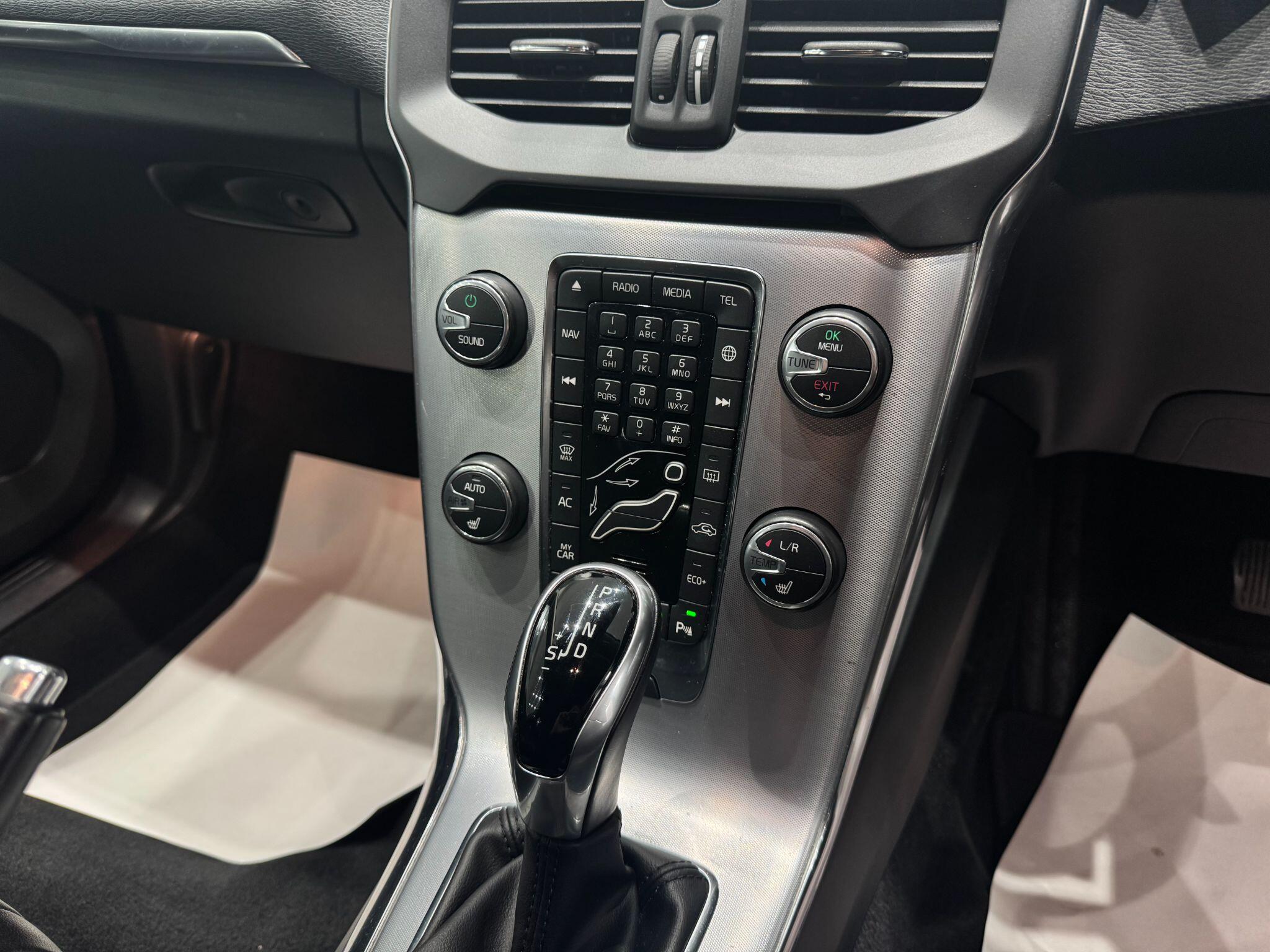 Volvo V40 view 39
