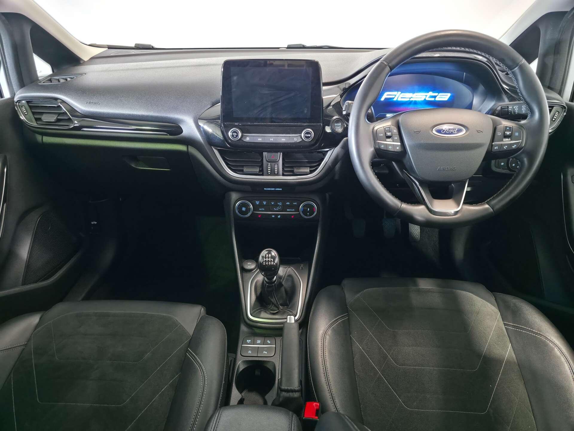 Ford Fiesta view 14