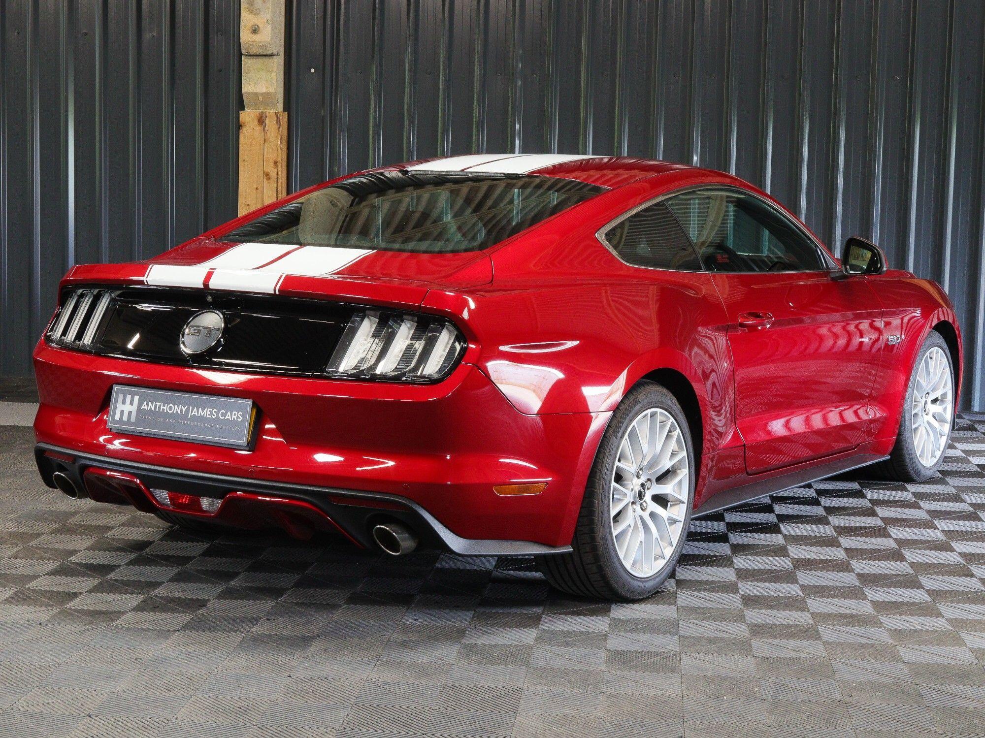 Ford Mustang view 32