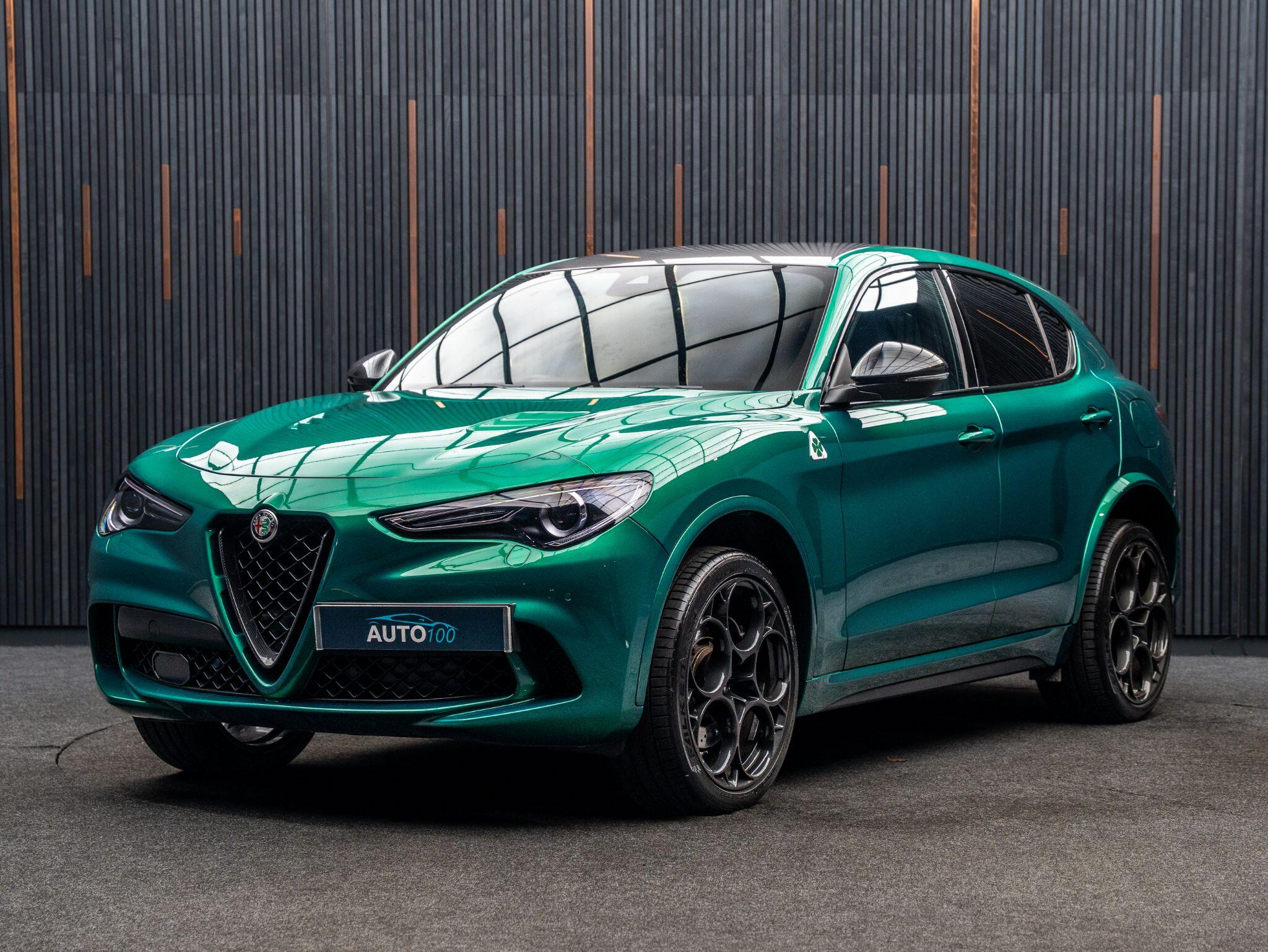 Alfa Romeo Stelvio view 3