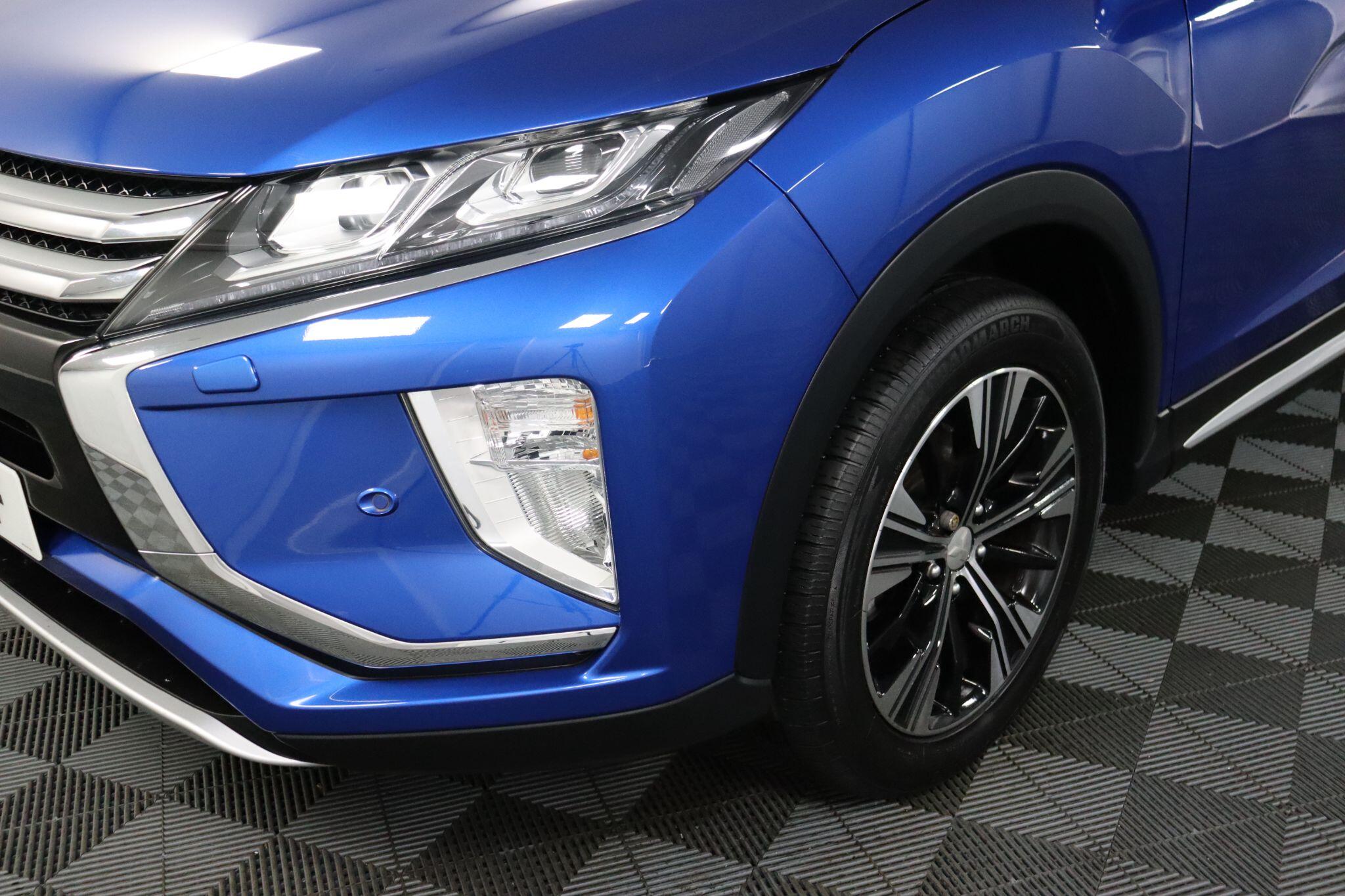 Mitsubishi Eclipse Cross view 32