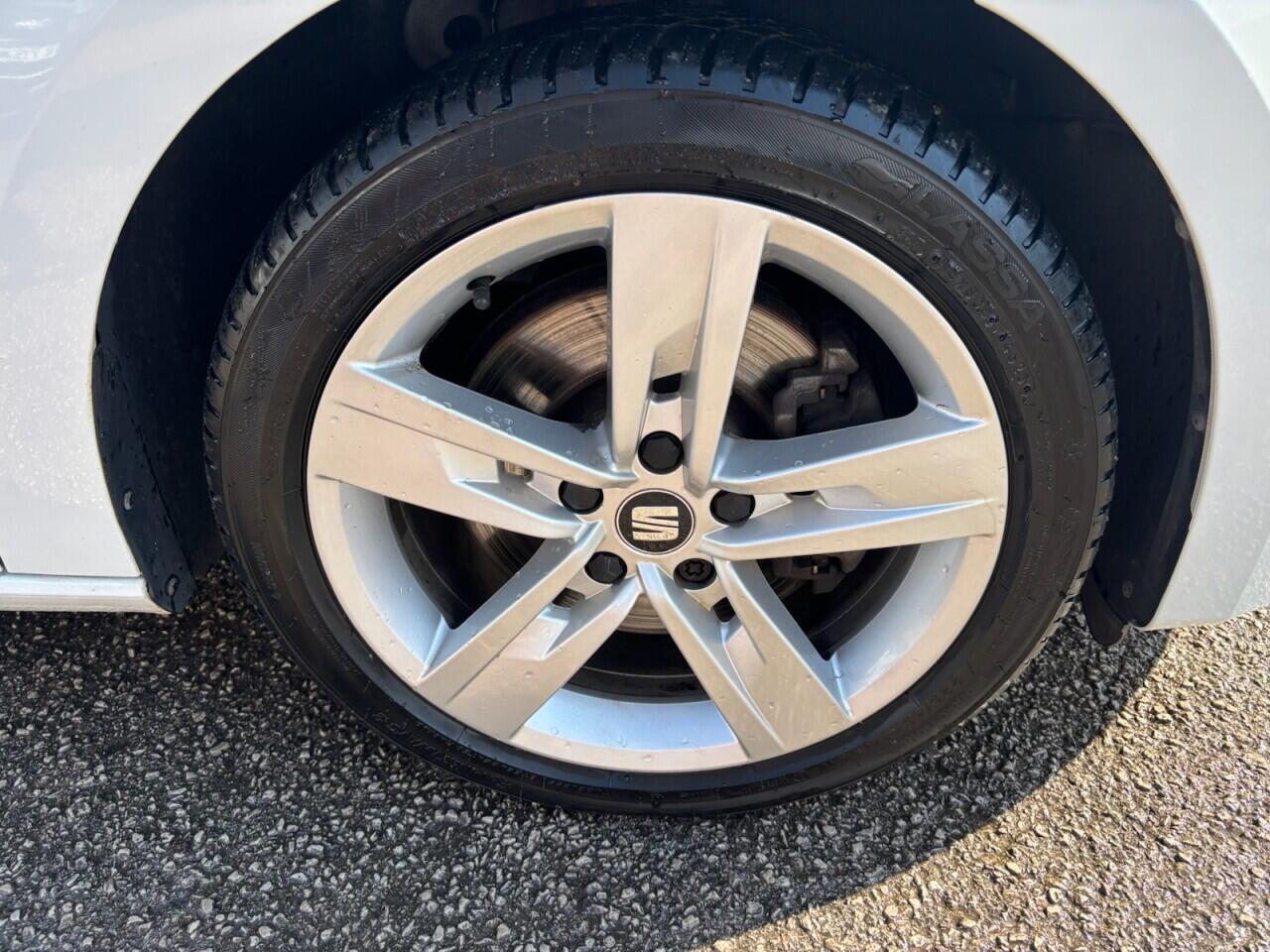 Seat Leon Leon view 26