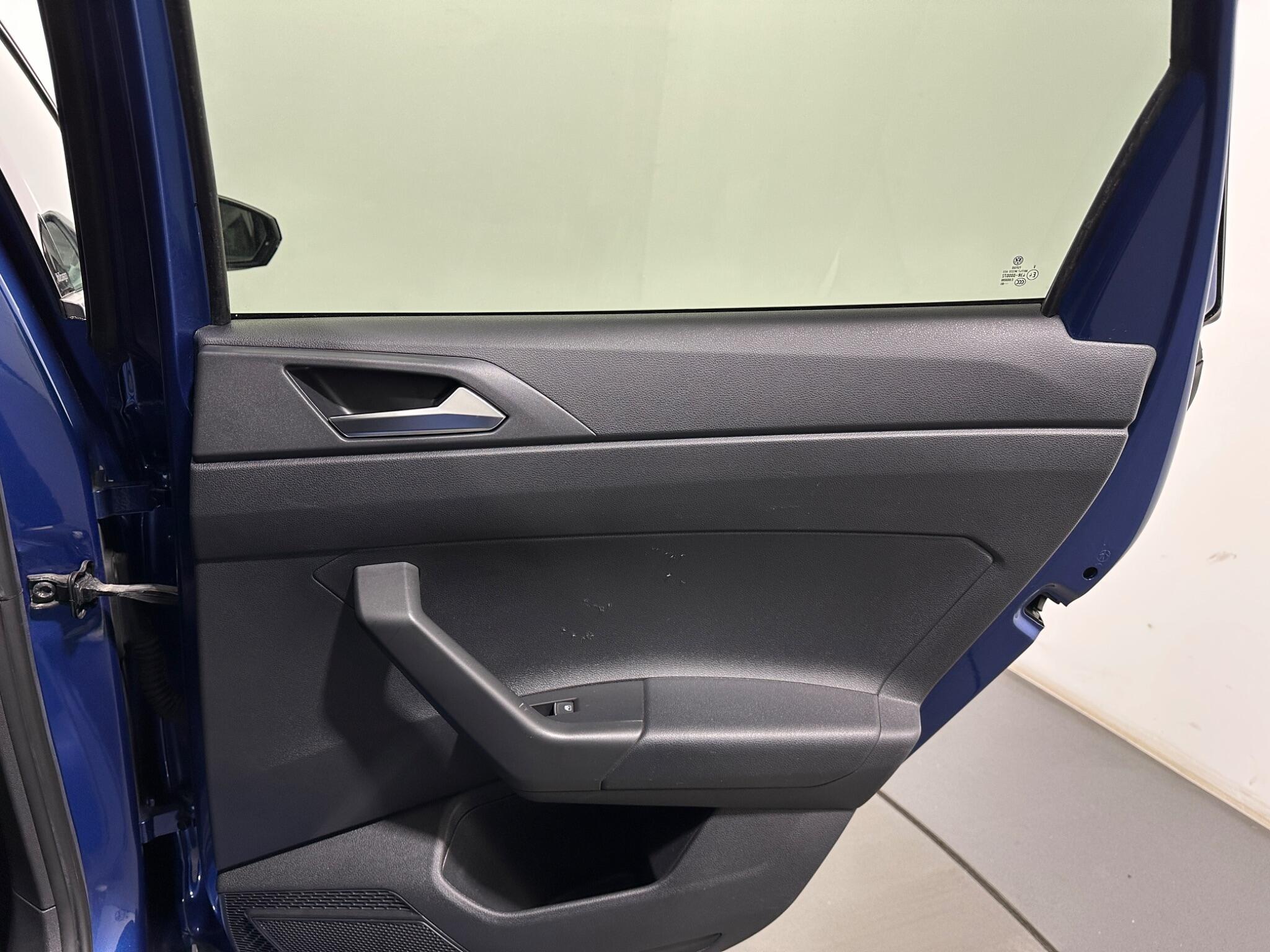 Volkswagen Polo view 42