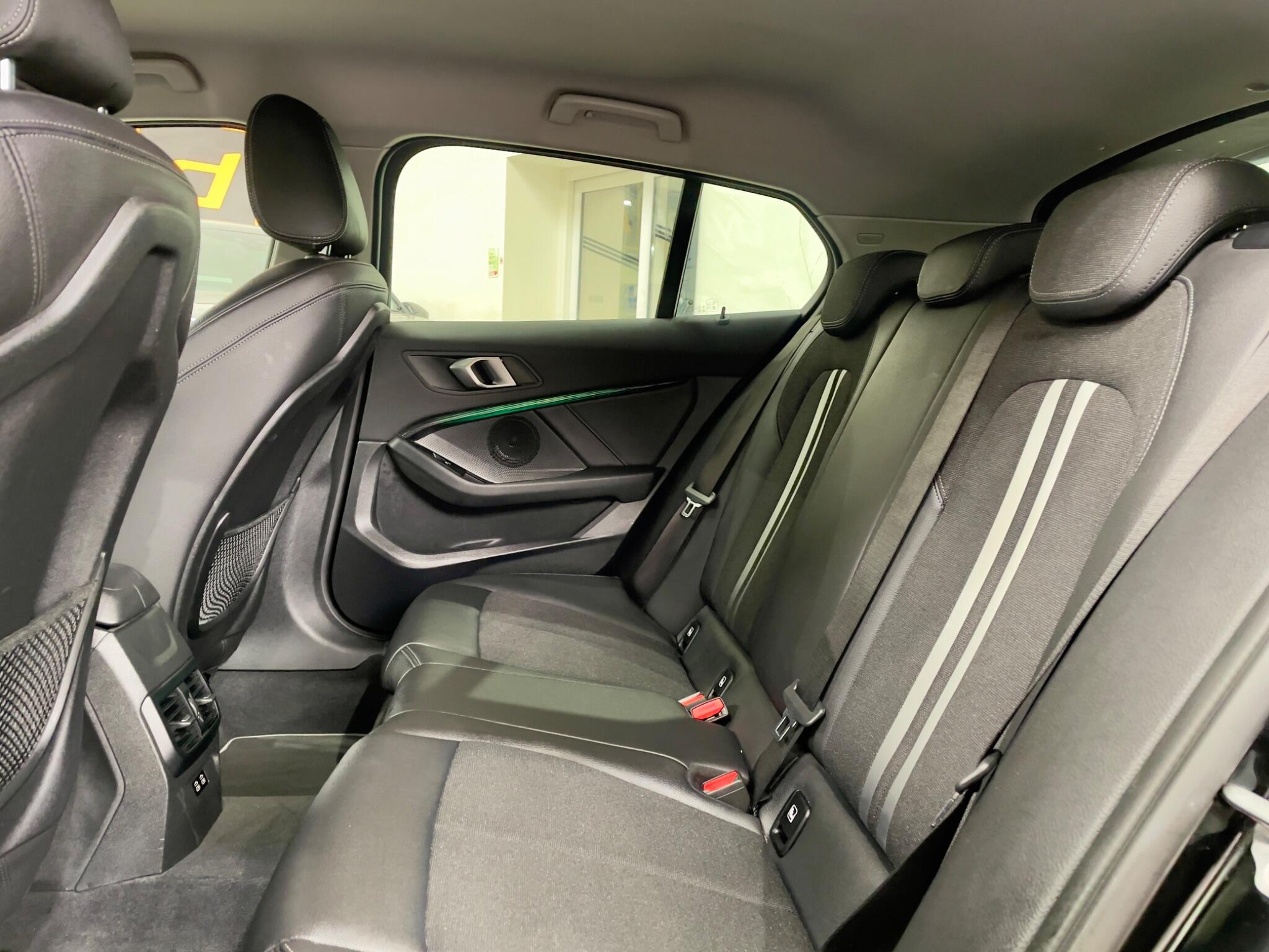 BMW 1 Series view 40