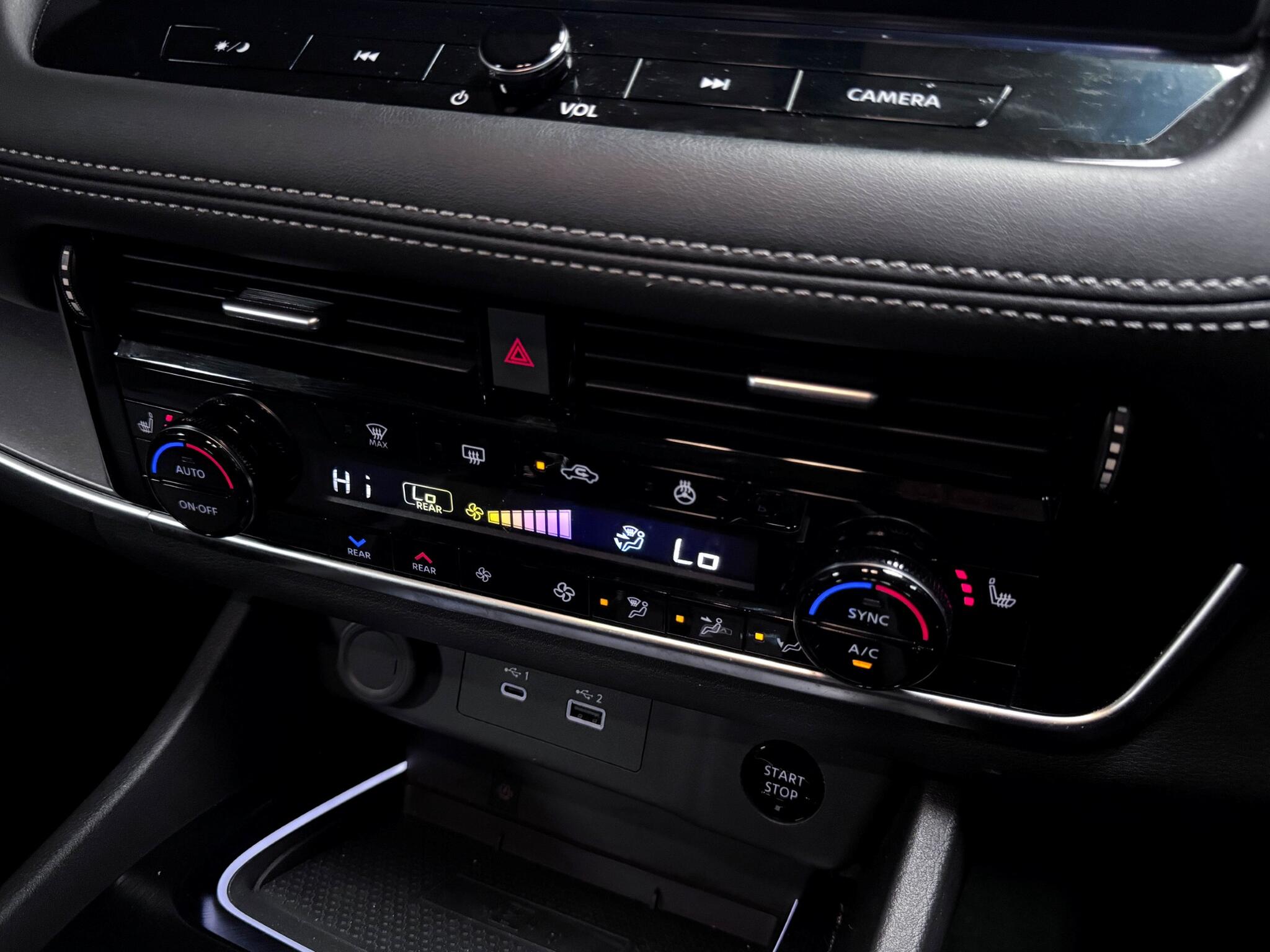 Nissan X-Trail view 34