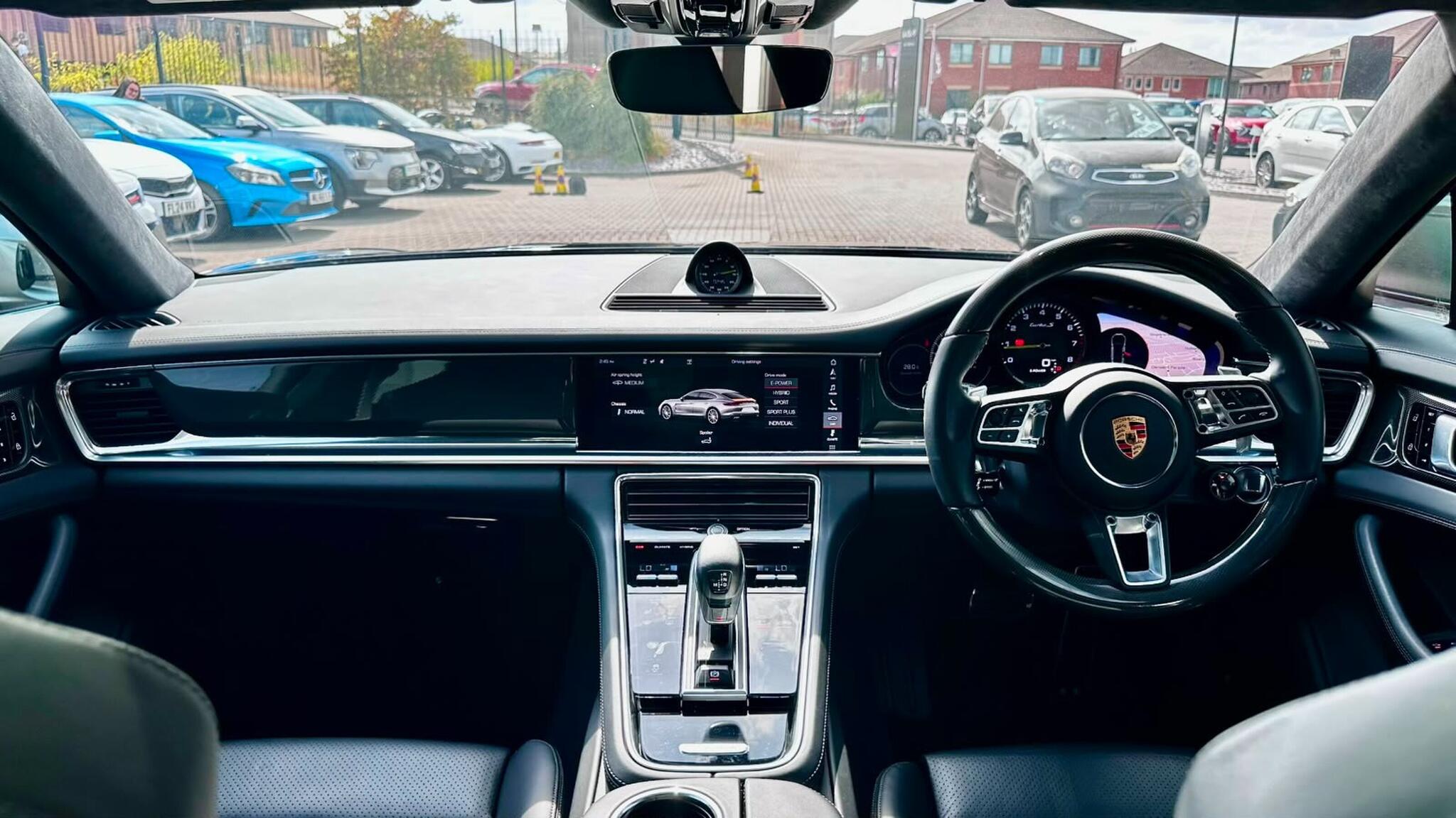 Porsche Panamera view 27