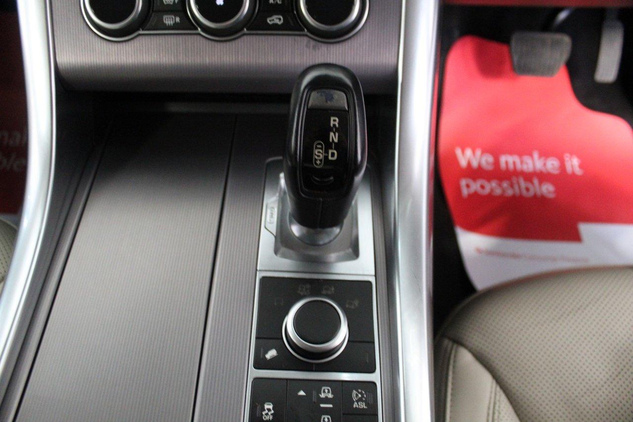 Land Rover Range Rover Sport view 40