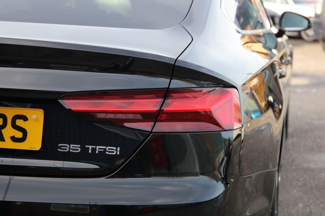 Audi A5 view 24