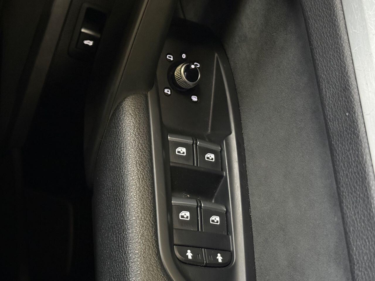 Audi Q5 view 46