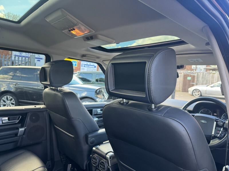 Land Rover Discovery view 64